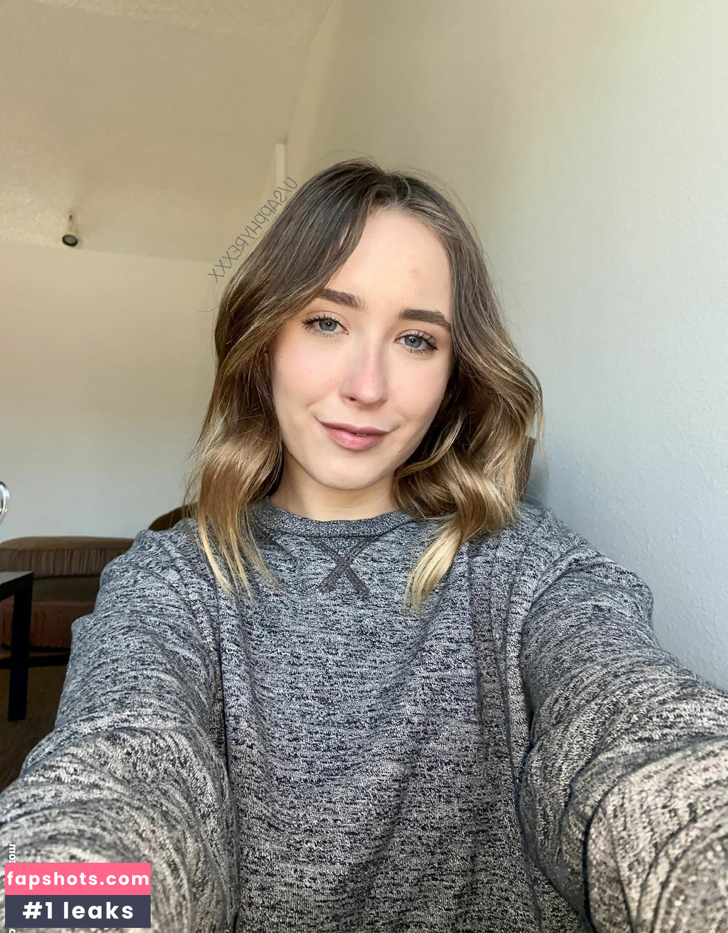 Skylar Sapphyre gallery photo #21