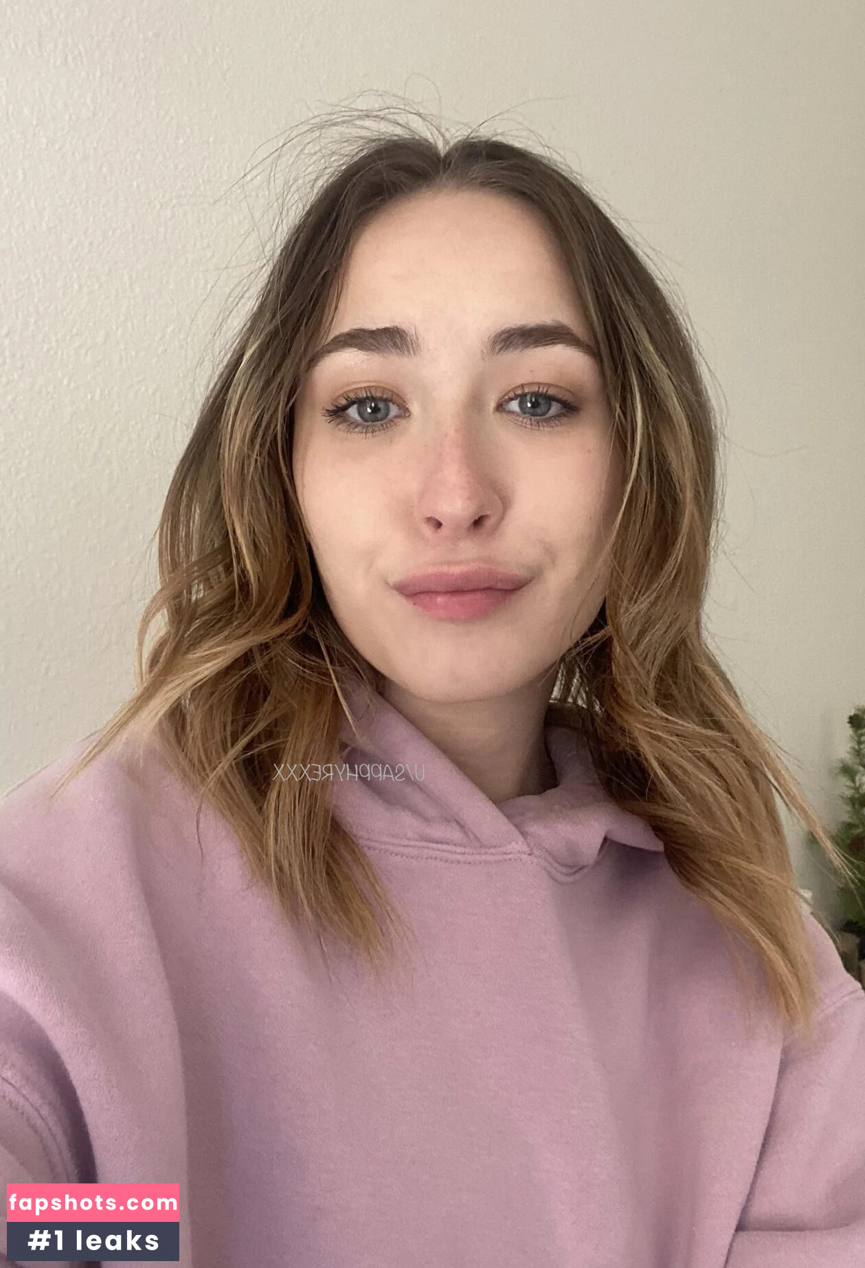 Skylar Sapphyre gallery photo #30