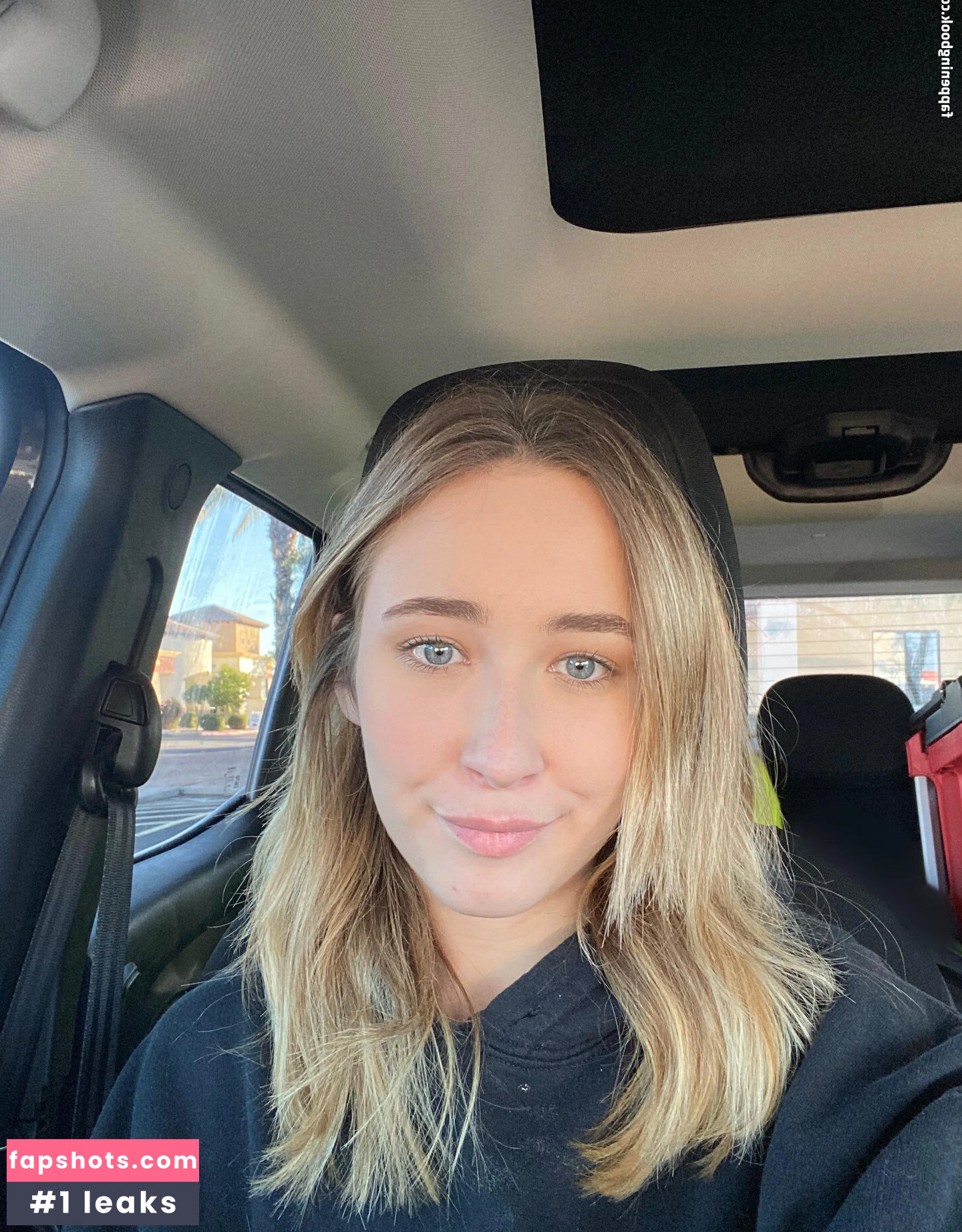 Skylar Sapphyre gallery photo #6