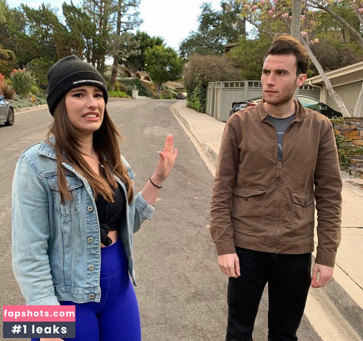 Skyler Wright nude babe gallery