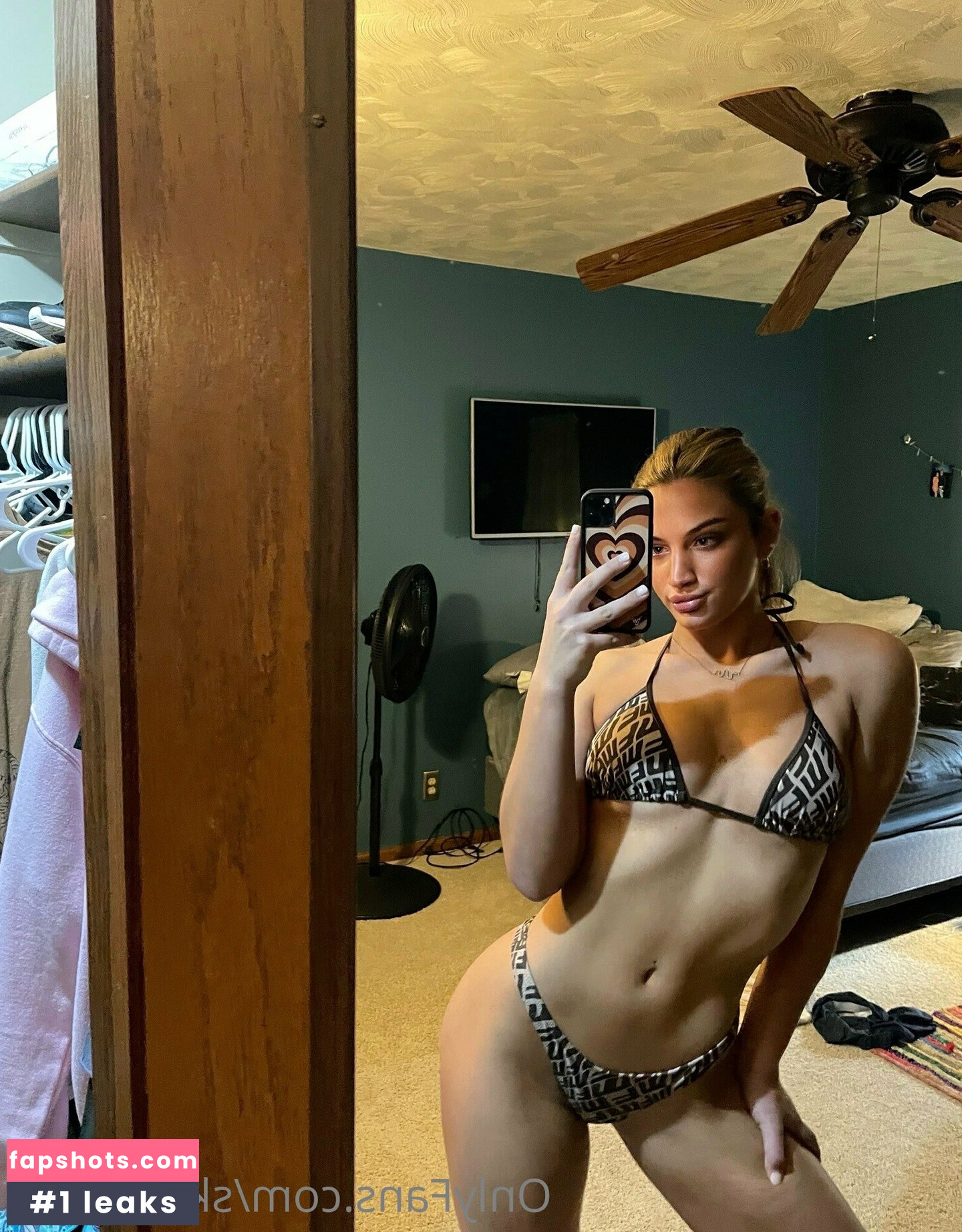 skylerheitz gallery photo #3