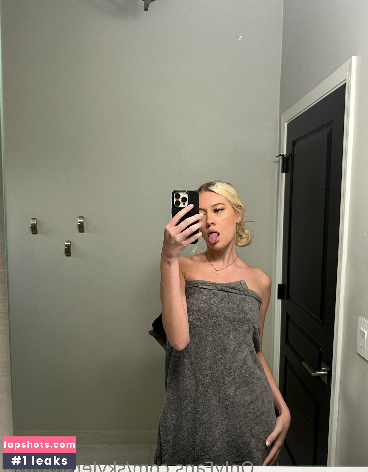 SkylerStormxo gallery photo #37