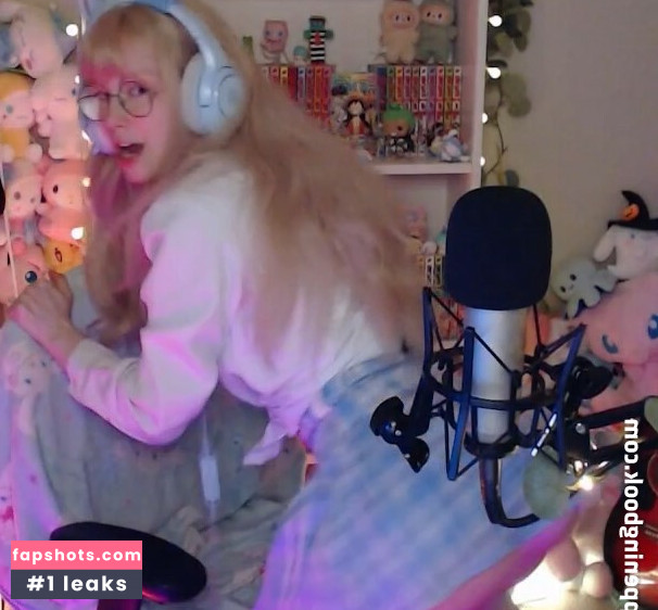 Skymi_chan Nude Leaks OnlyFans Photos #57 - LeakJerk