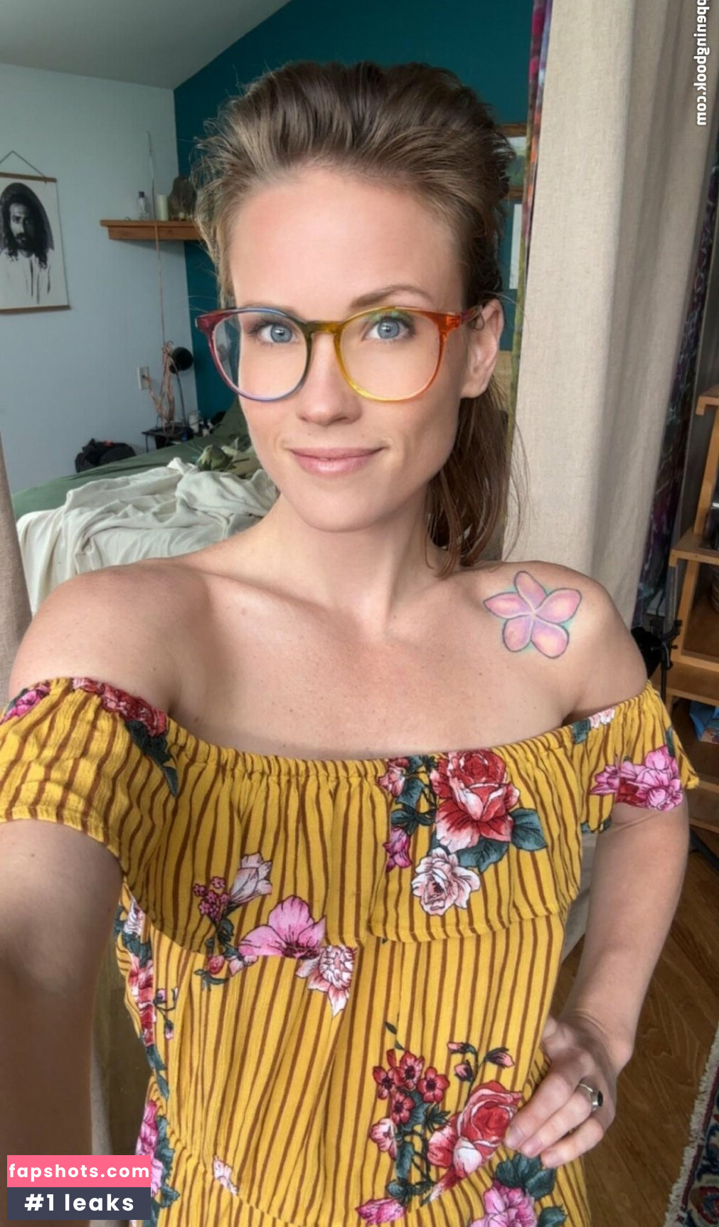 Skyra Fox gallery photo #24