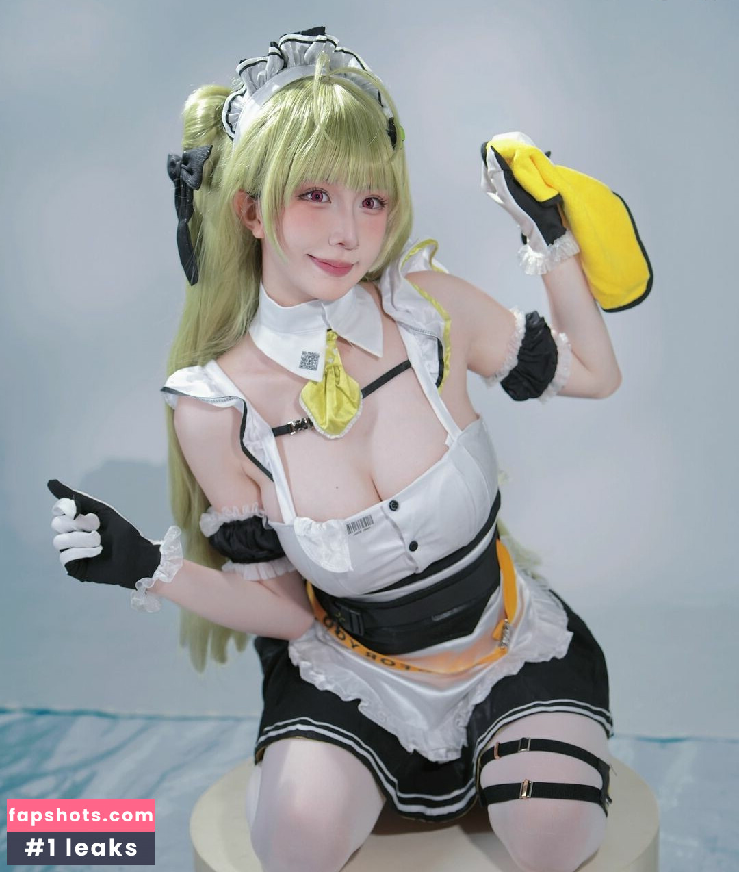 SleepyStella gallery photo #7