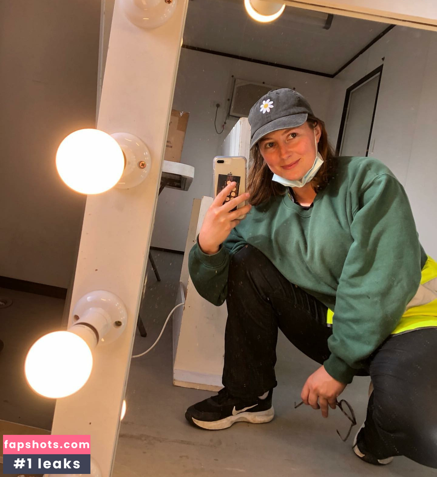 SliceOfSalami Nude Leaks OnlyFans Photos #137 - Fapshots