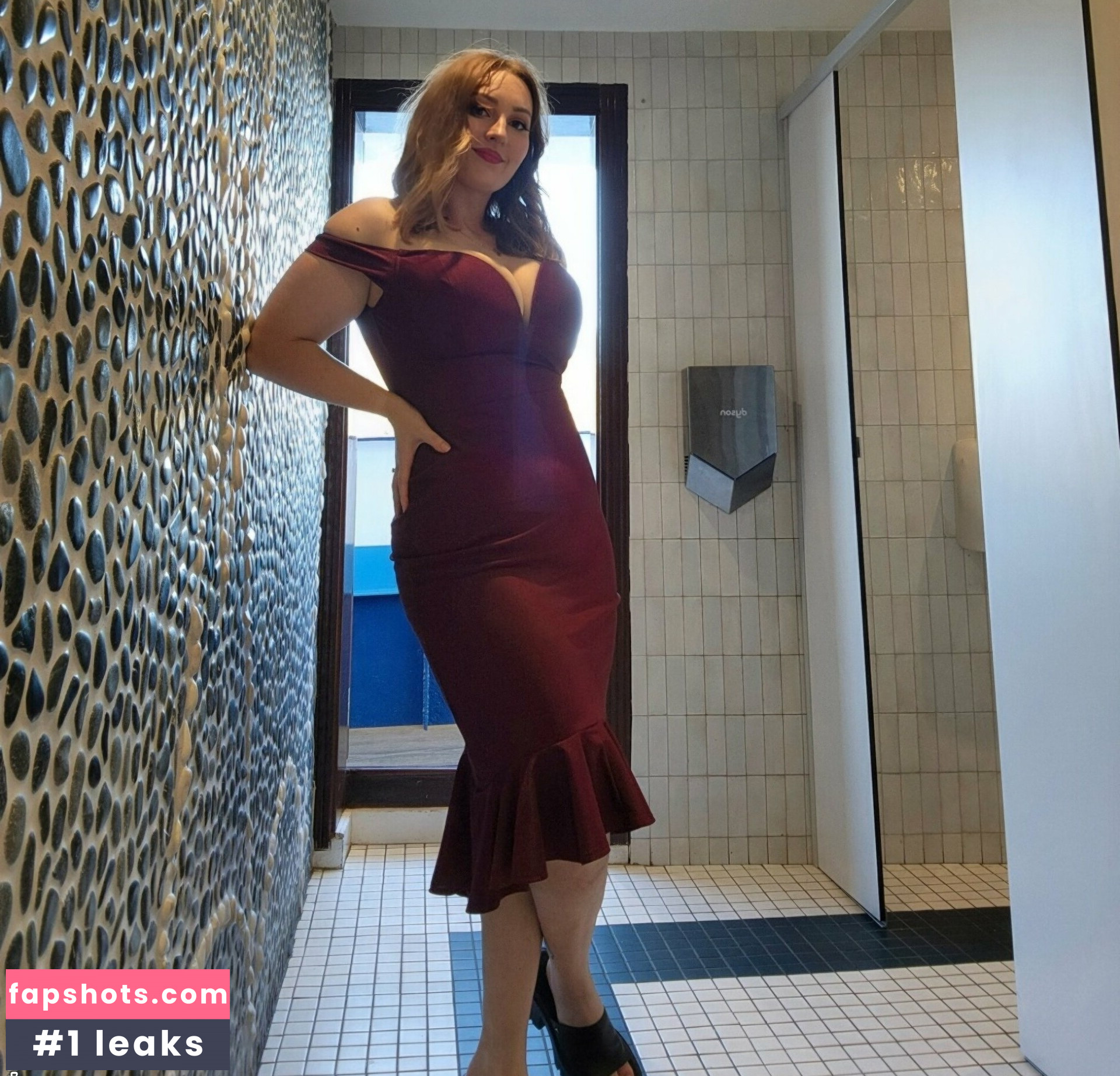 Slipperygoblin gallery photo #9