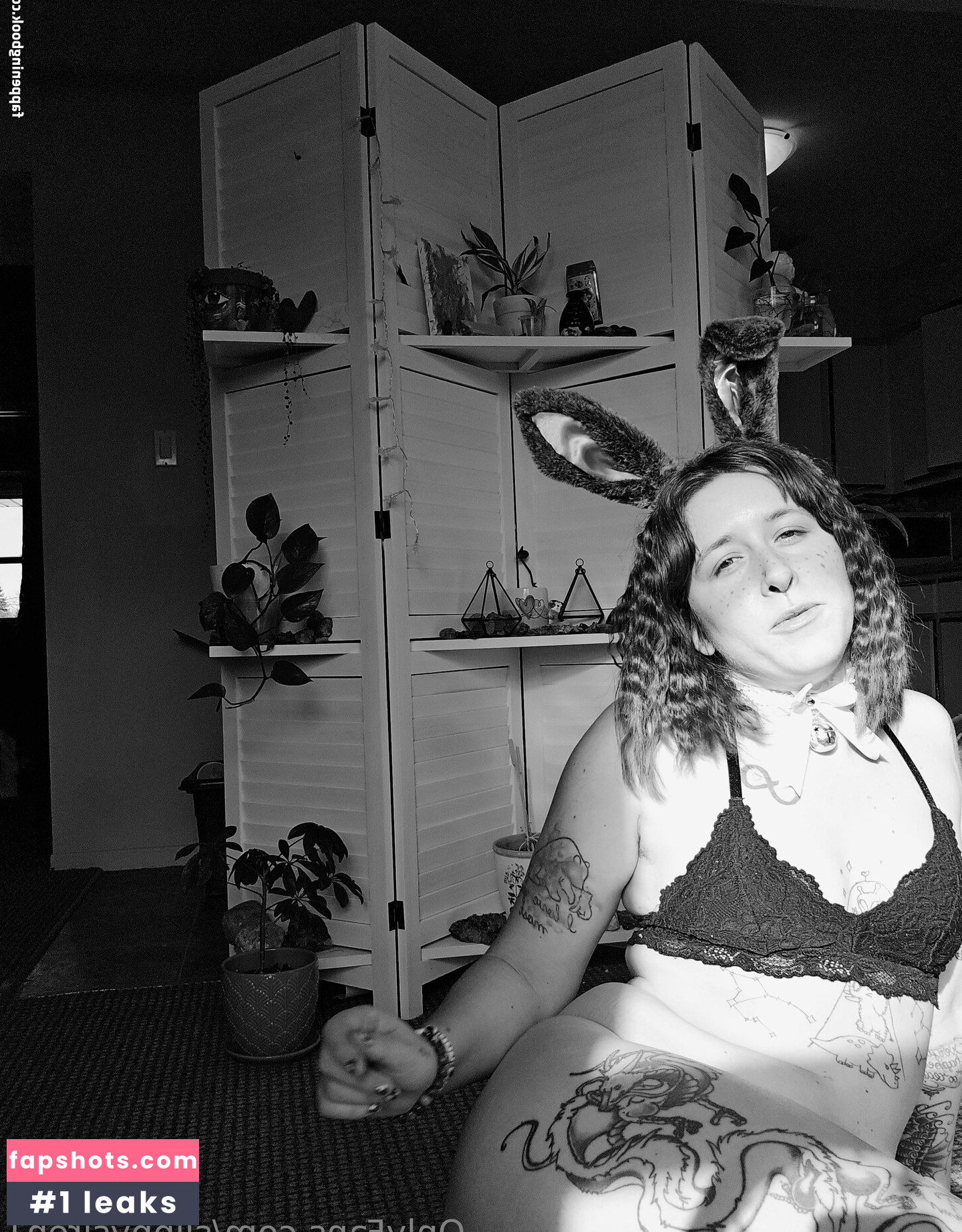 slippysiren1 gallery photo #5