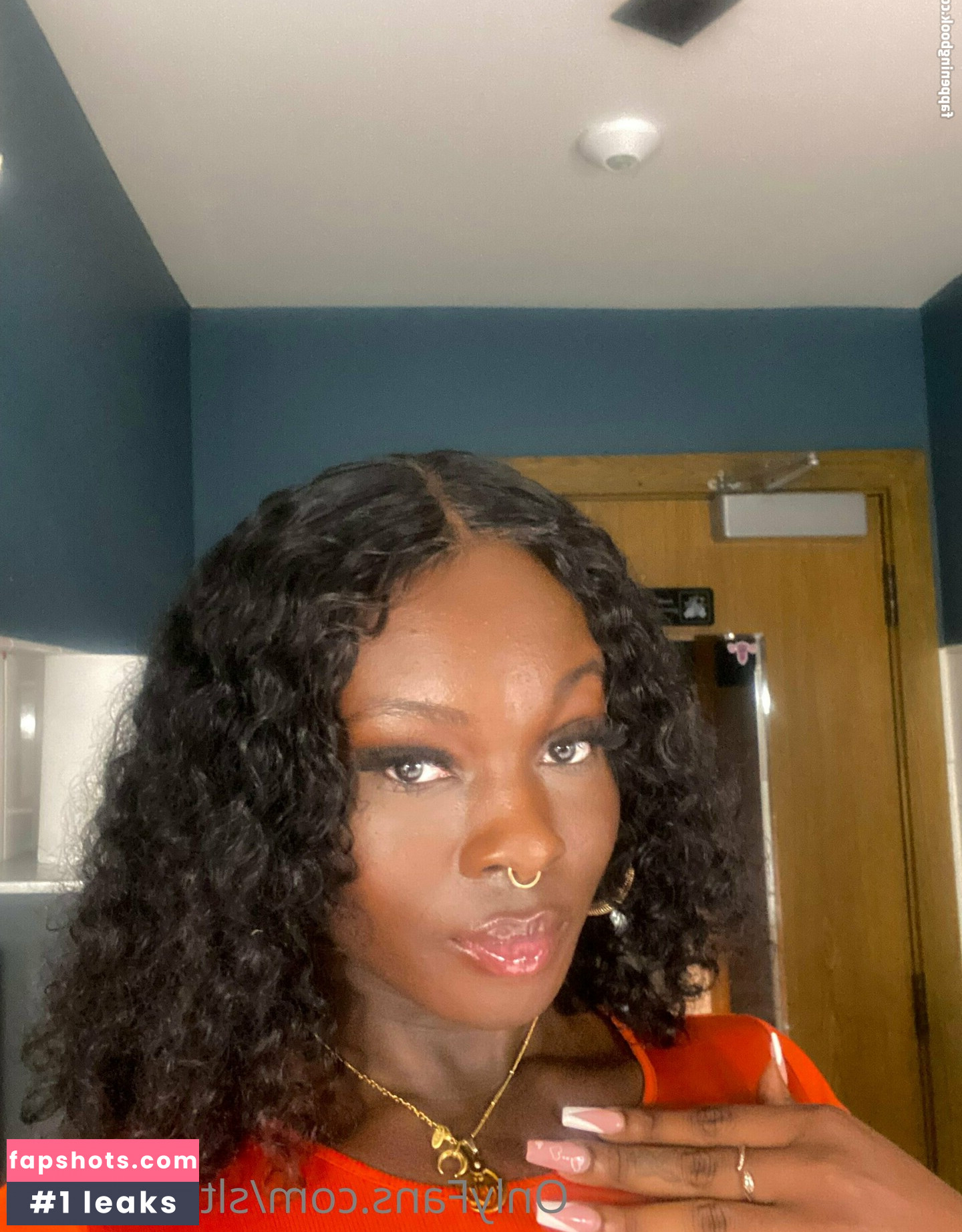 sltemmmm nude babe gallery