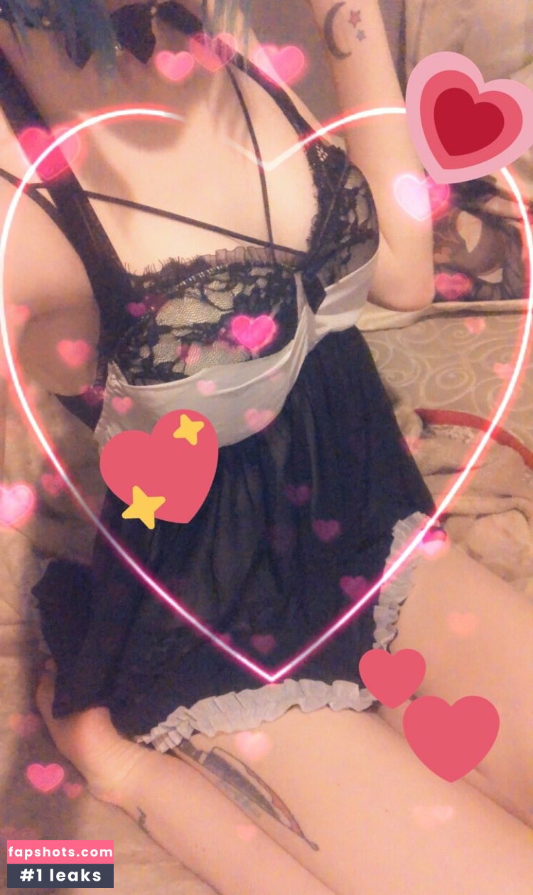 Slut4werewolves gallery photo #26