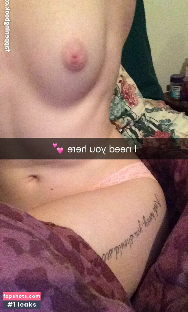 Slut4werewolves gallery photo #5