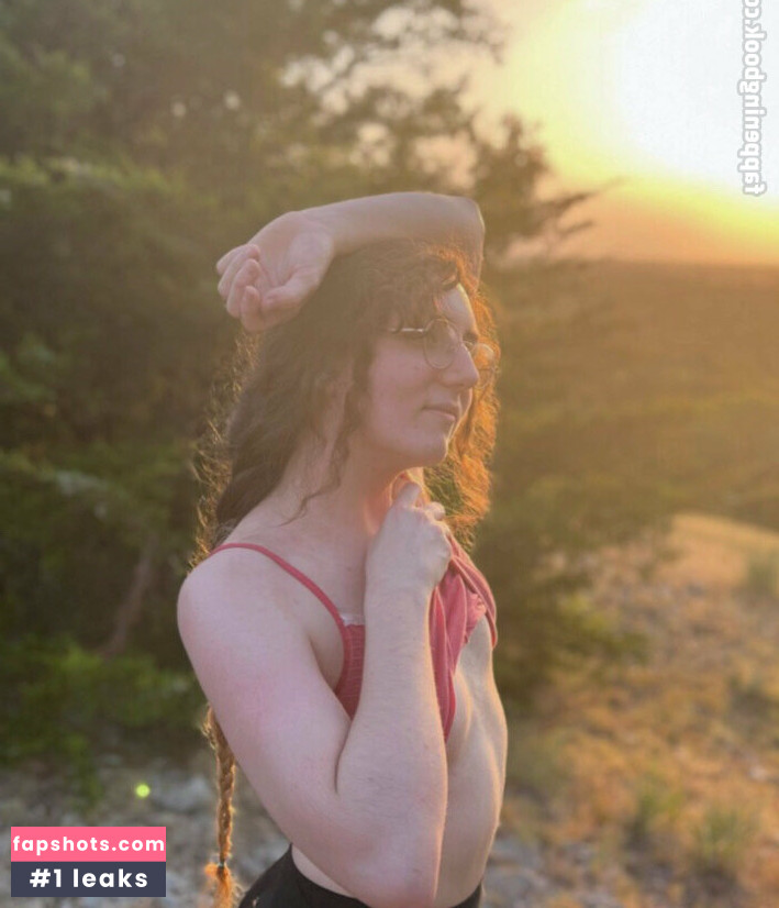 sluttytsundere gallery photo #25