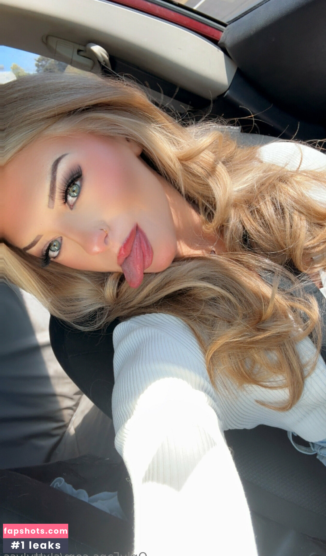 Slxttylyss Nude Leaks OnlyFans Photos #9 - LeakJerk