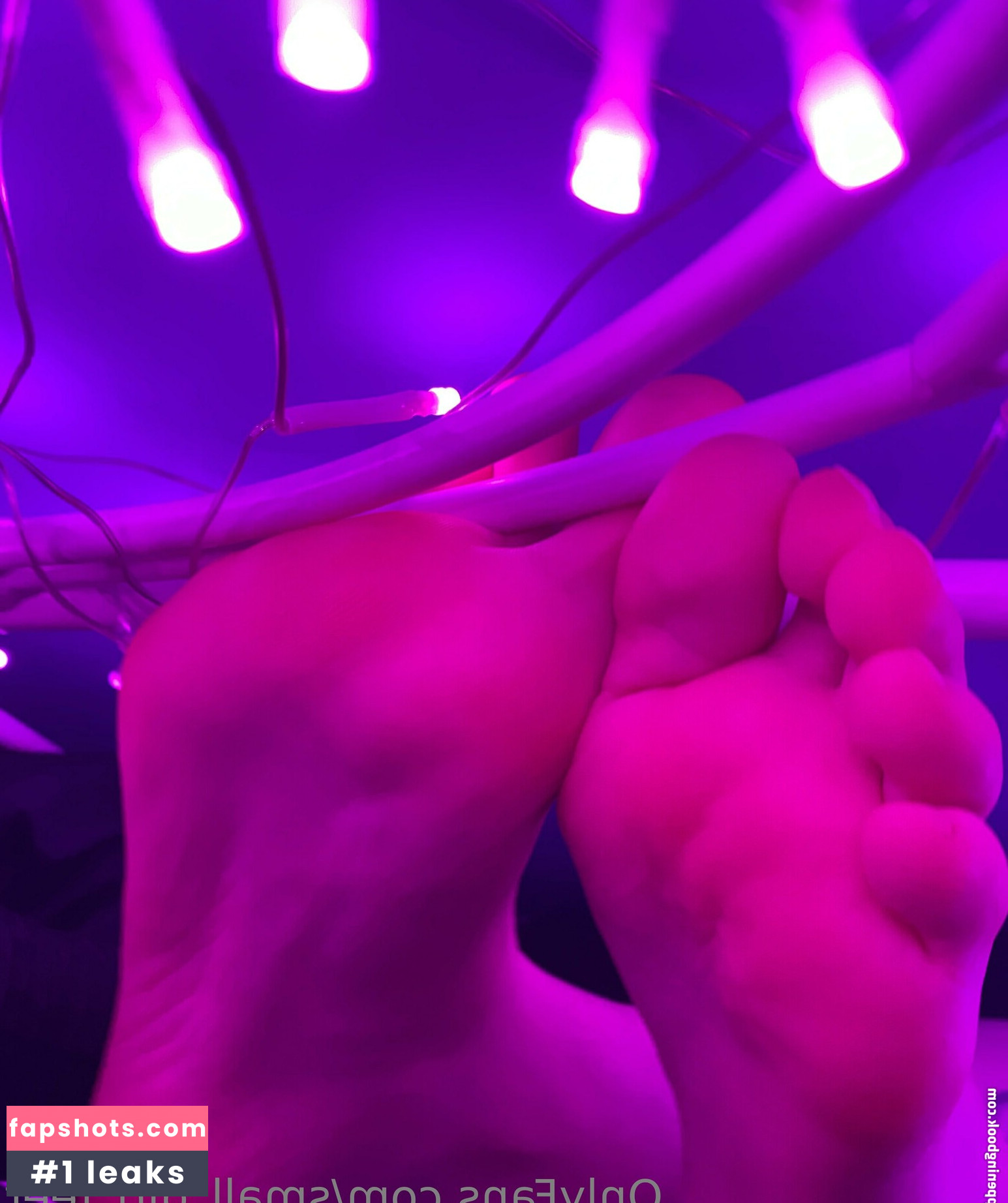 small_girl_feet Filtración Desnuda OnlyFans Foto #18 - Fapshots