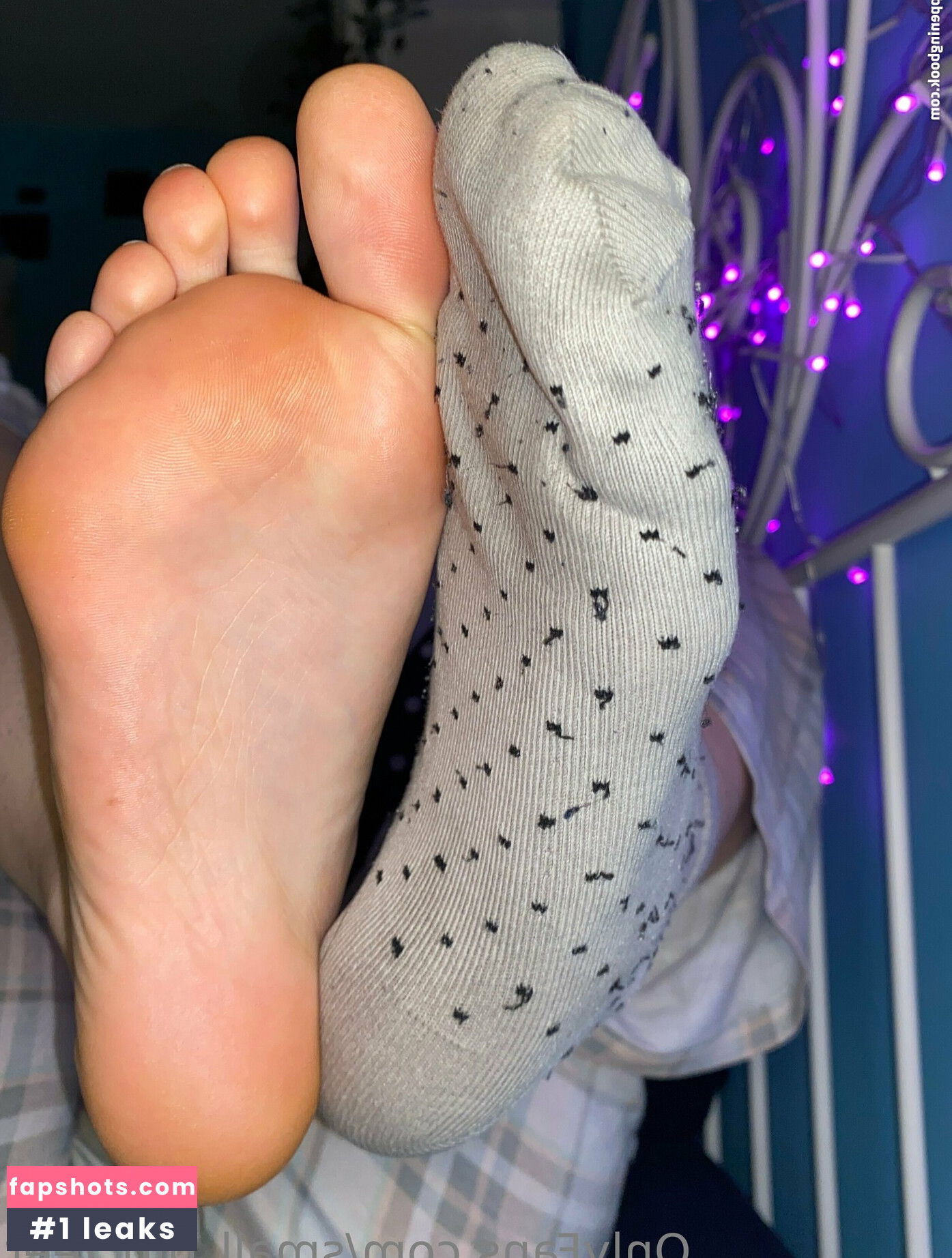 small_girl_feet Filtración Desnuda OnlyFans Foto #5 - Fapshots