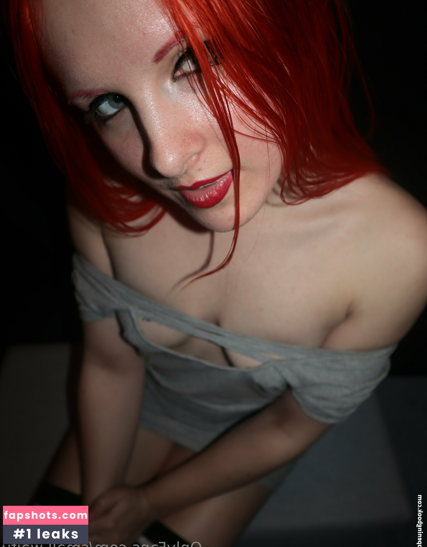 small.waifu gallery photo #17