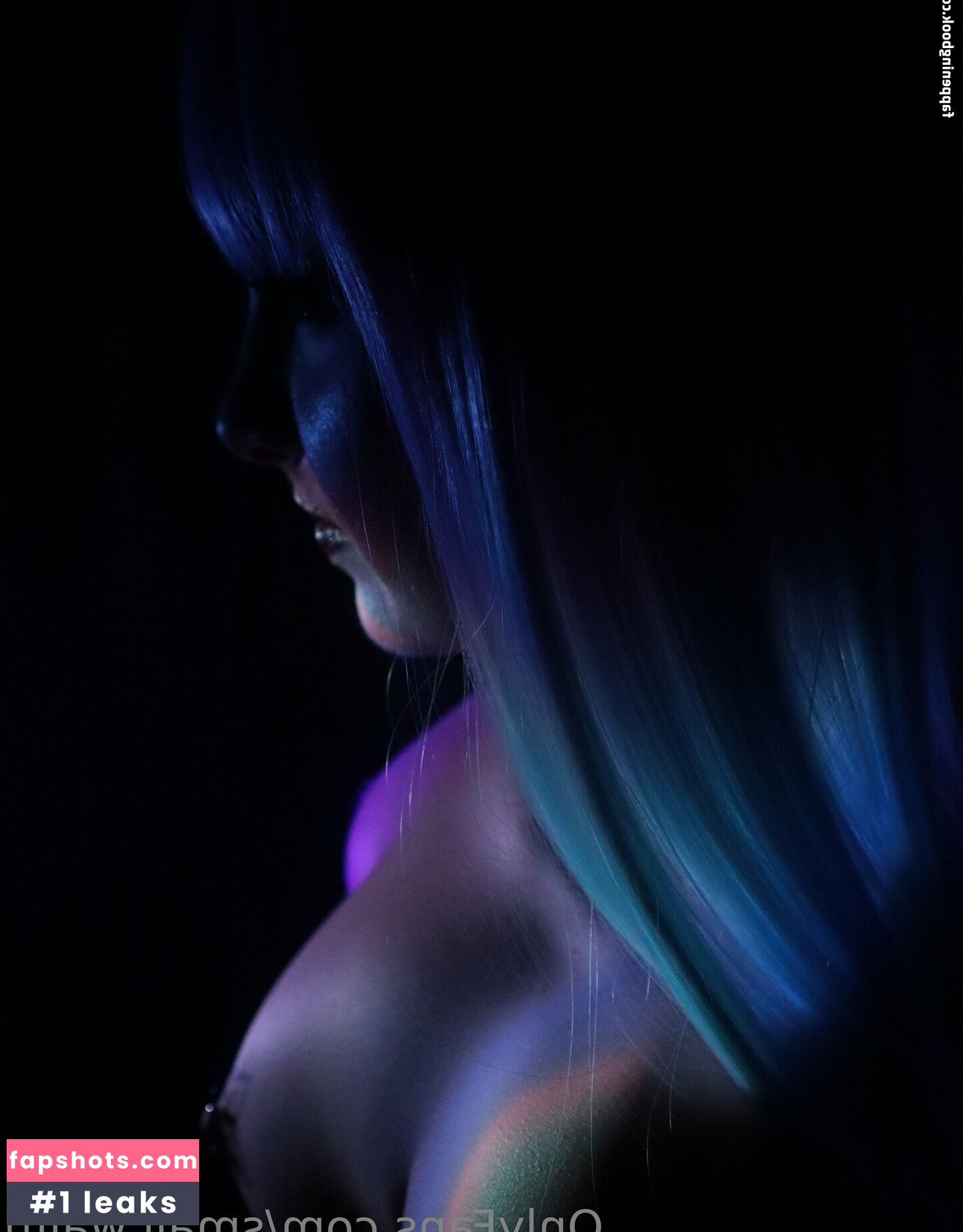 small.waifu gallery photo #20