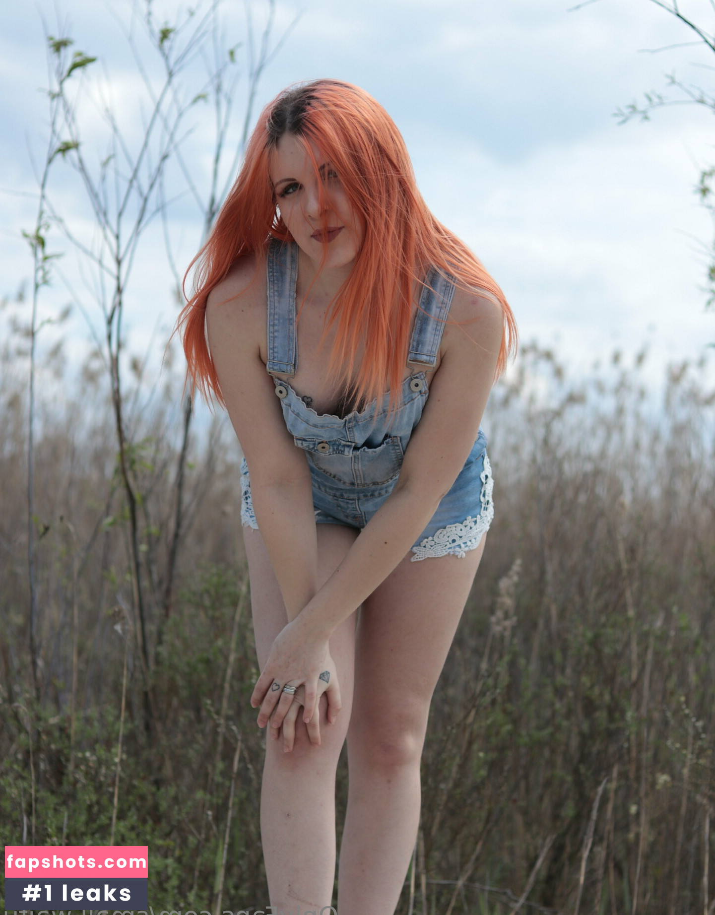 small.waifu gallery photo #33