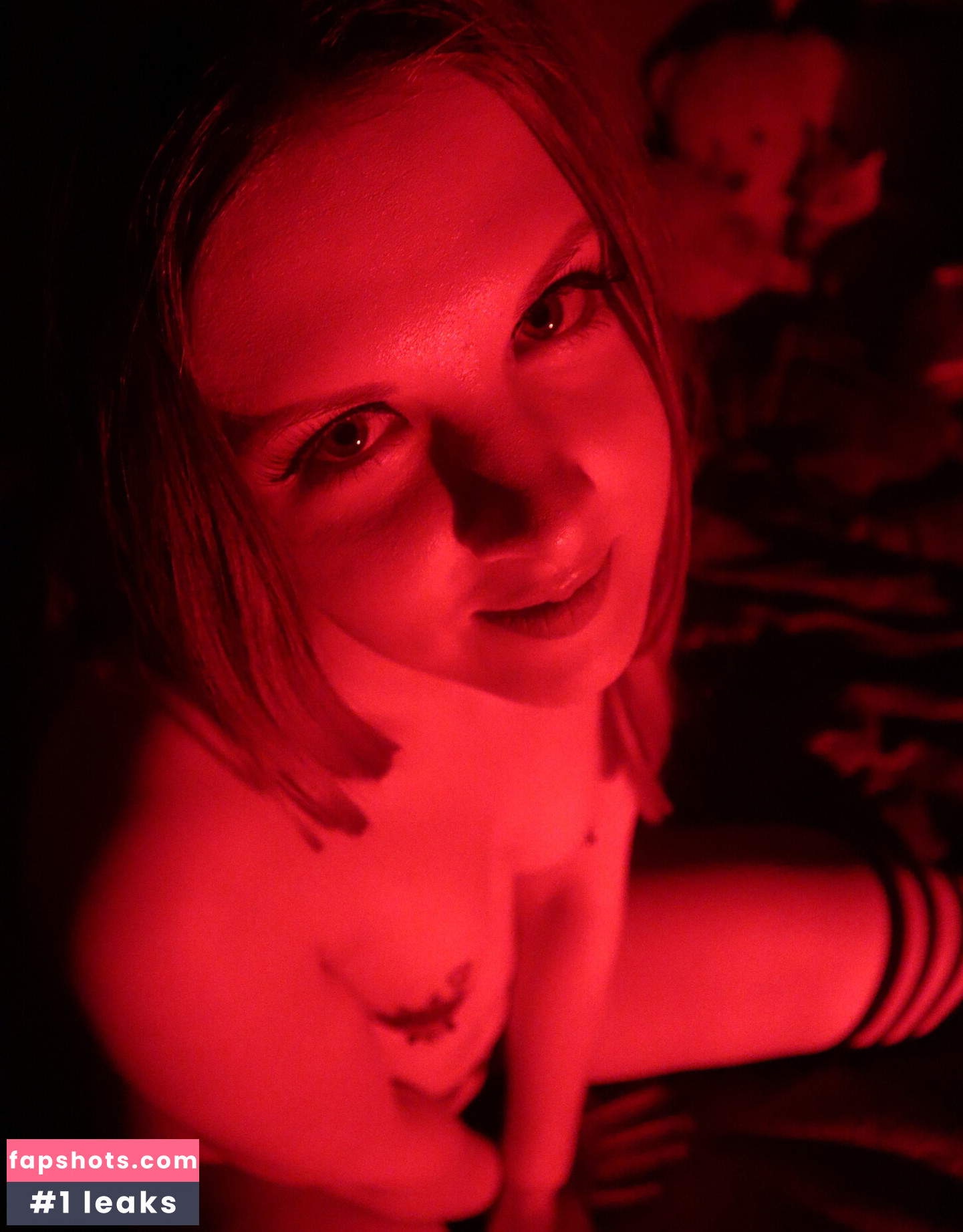 small.waifu gallery photo #38