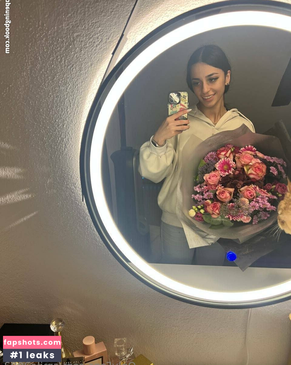 smile2003 gallery photo #7