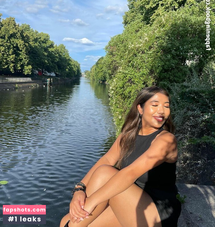 Sml.Prsn gallery photo #22