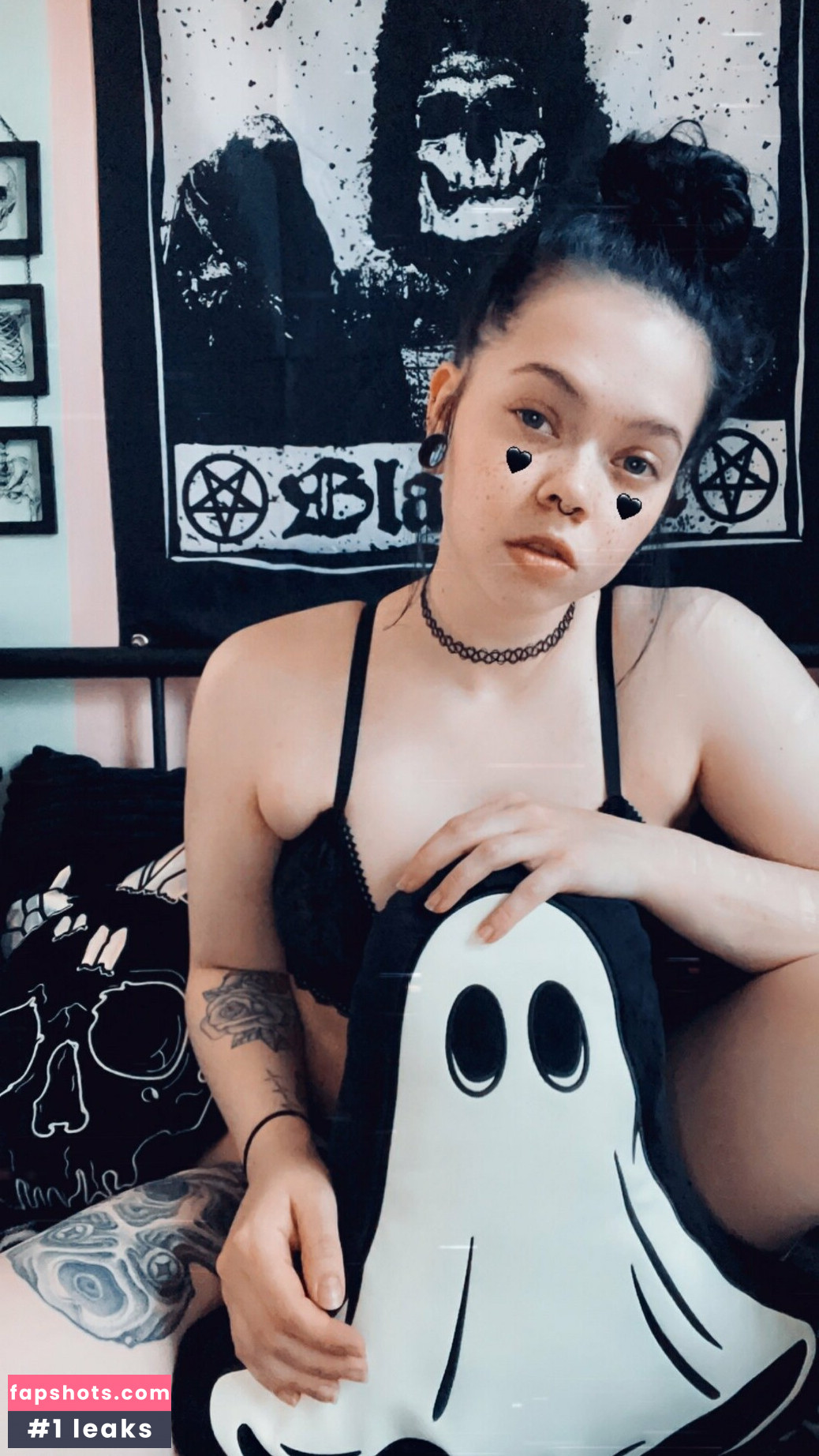 smokewitch13 gallery photo #24