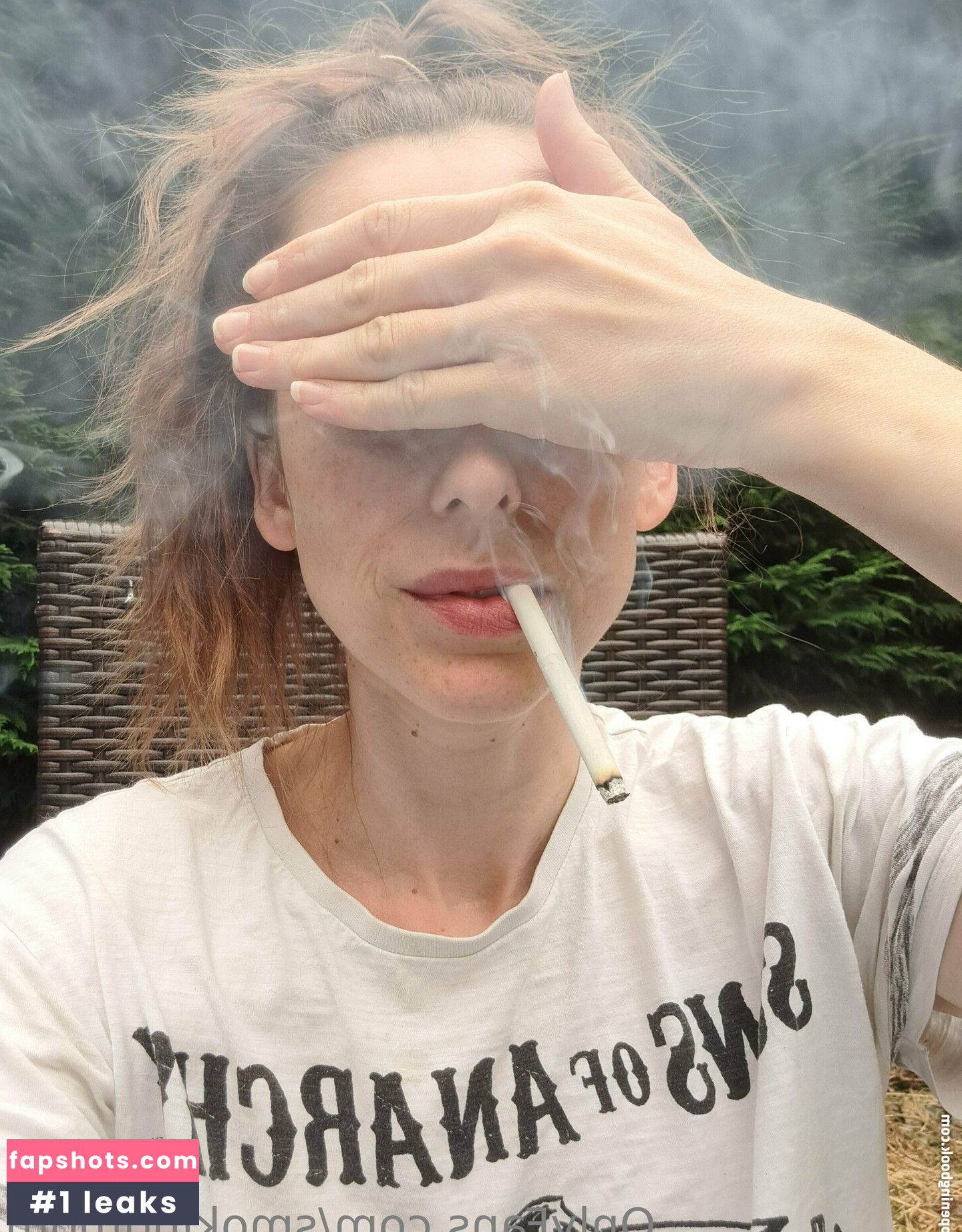 smokingmom gallery photo #17