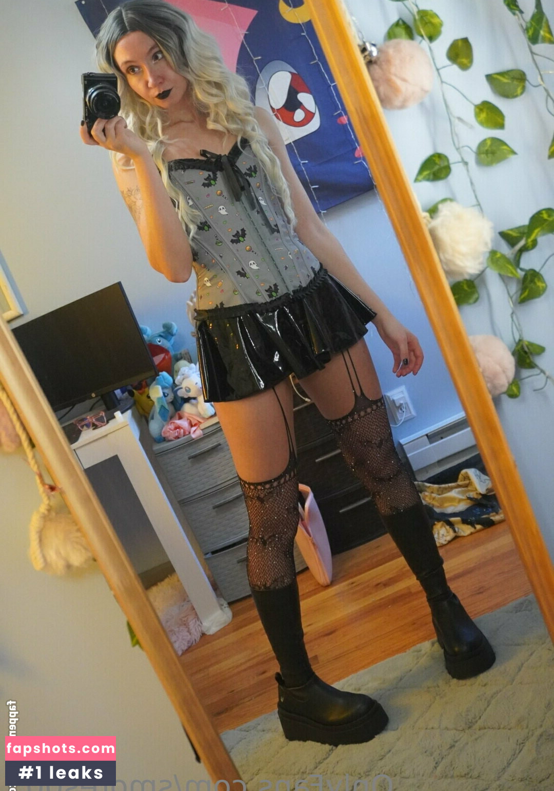 smores005 gallery photo #16