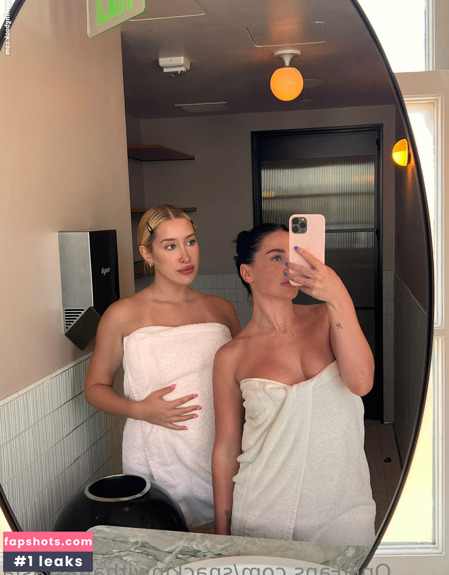 snackinwithanastasia Nude Leaks OnlyFans Photos #12 - LeakJerk