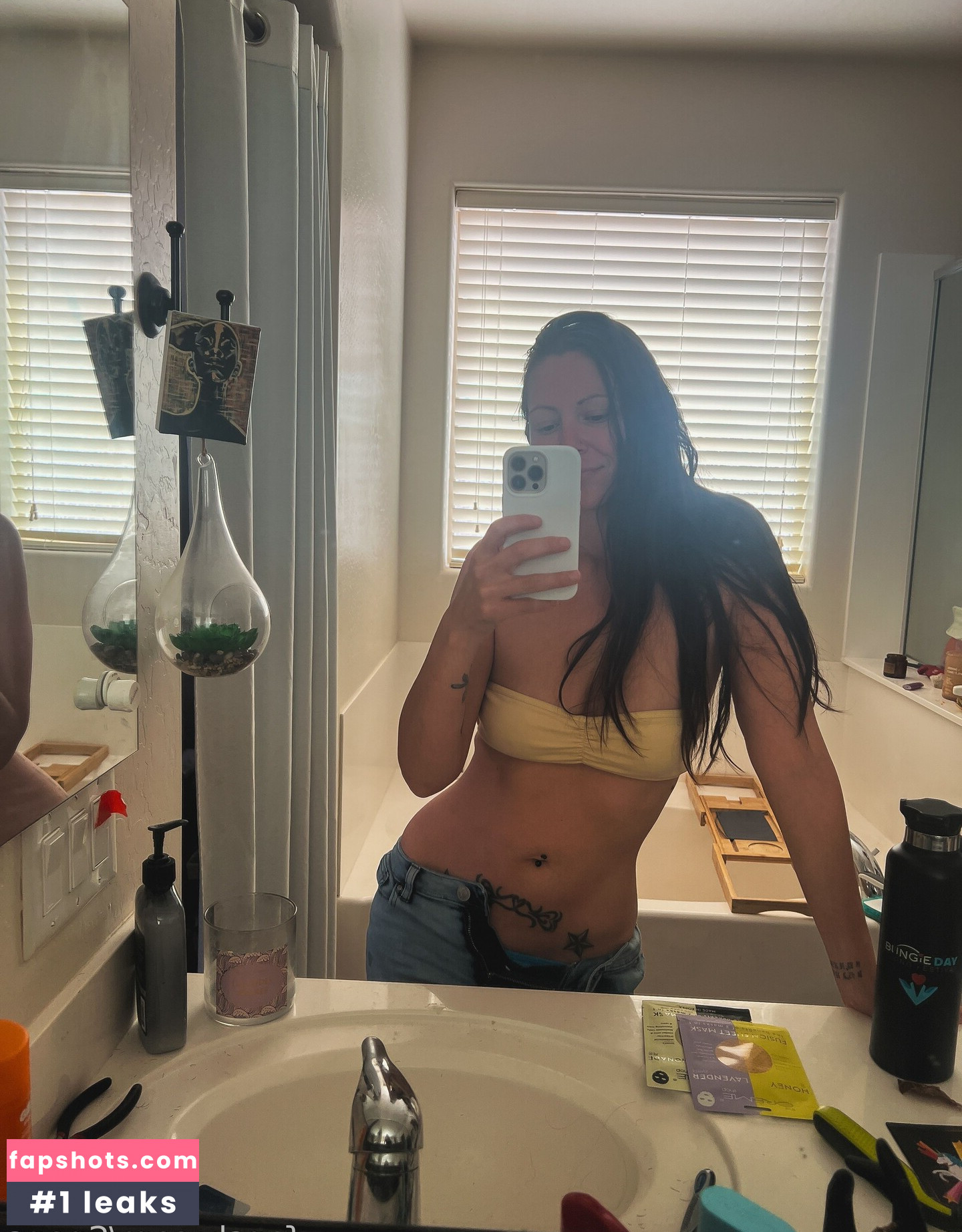 Snaps gallery photo #14