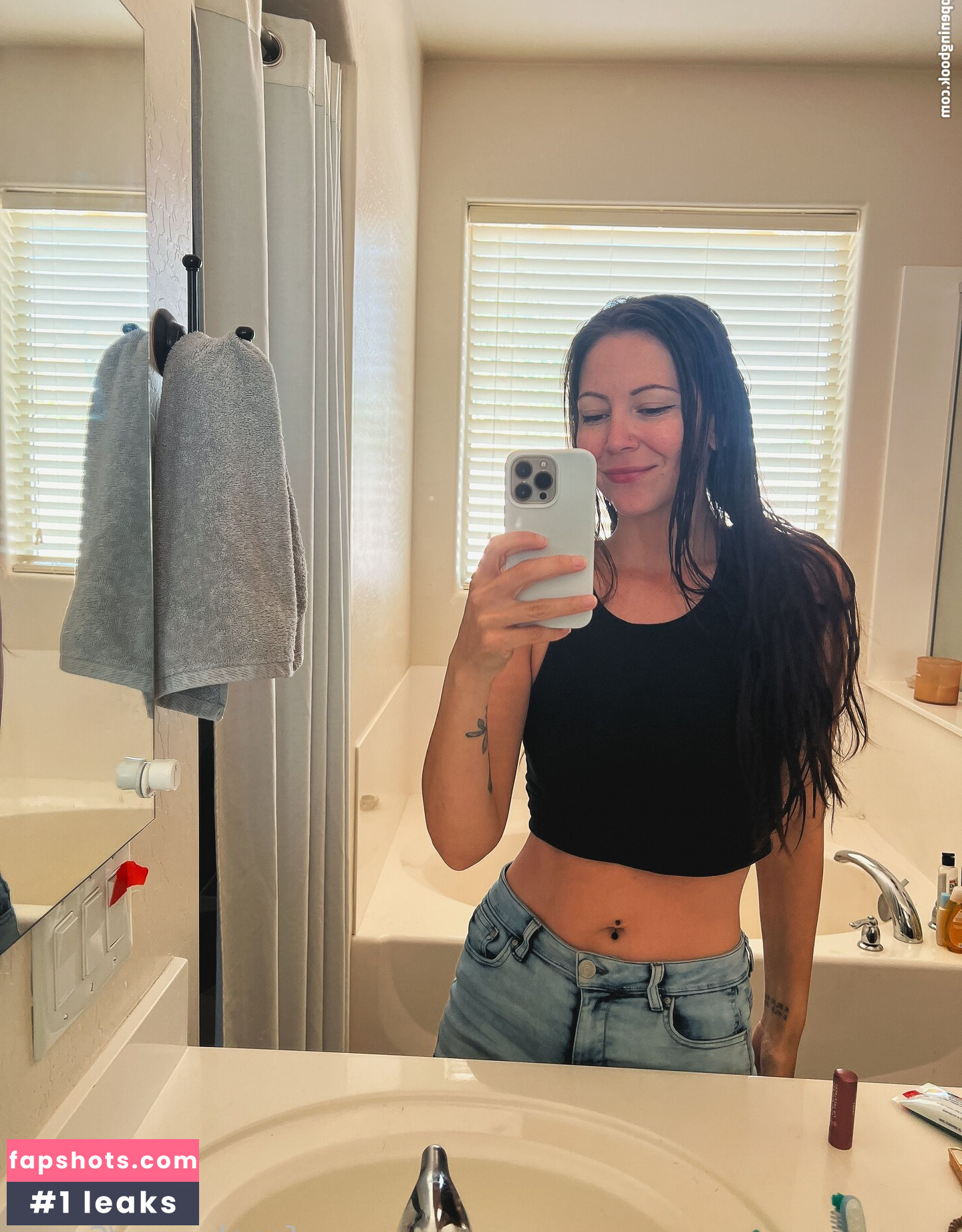 Snaps gallery photo #10