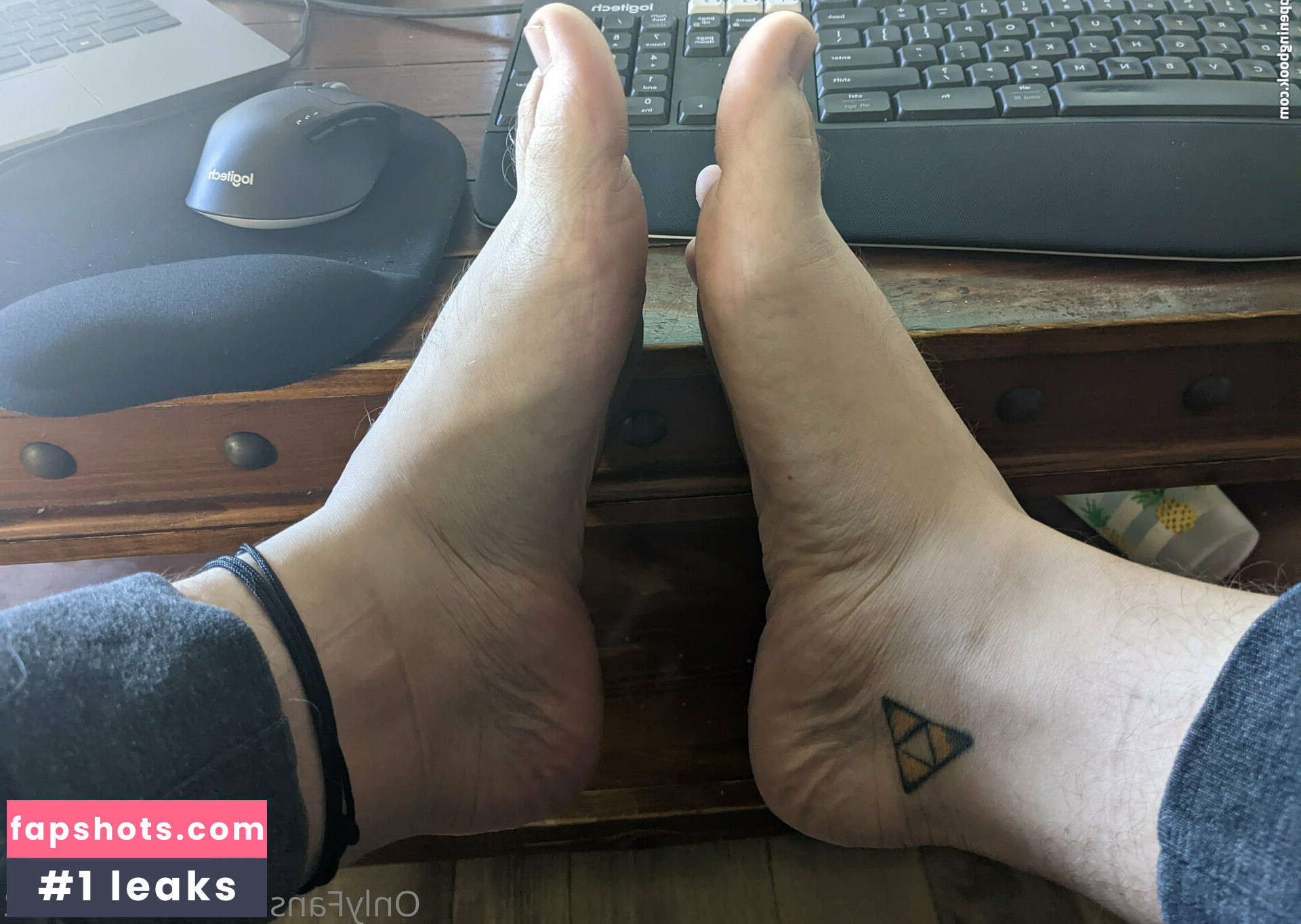 sneaks182 gallery photo #13