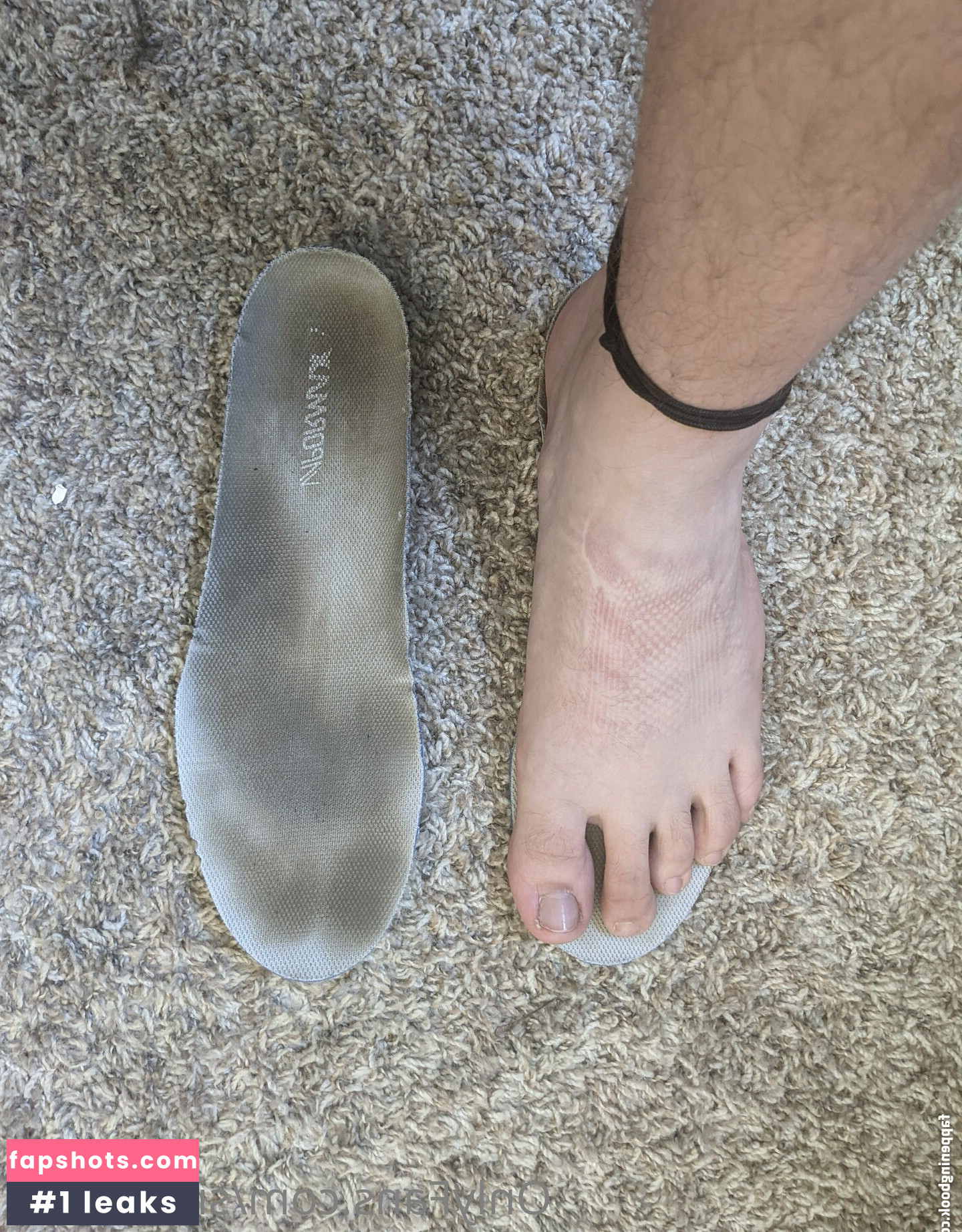 sneaks182 gallery photo #14