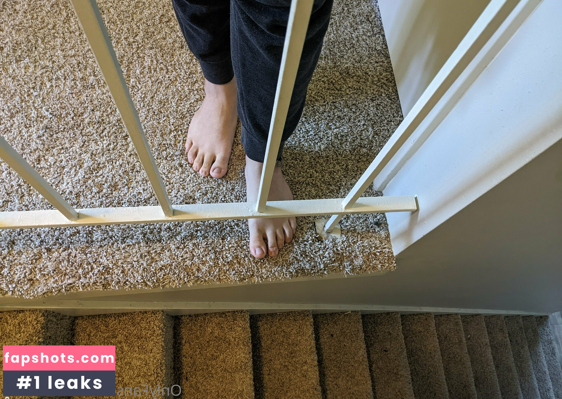 sneaks182 gallery photo #5