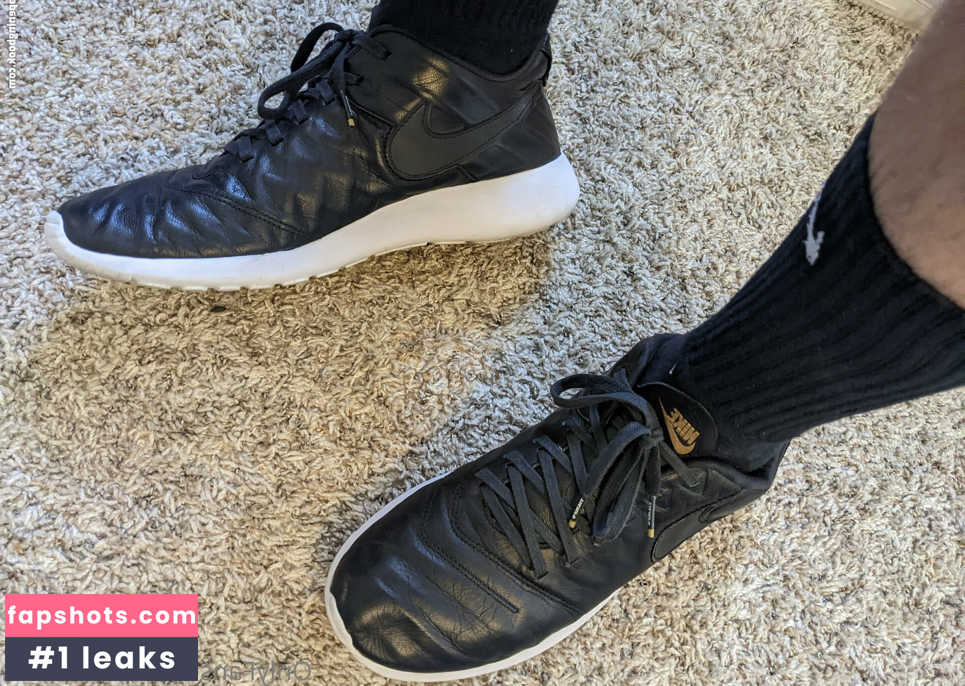 sneaks182 gallery photo #10