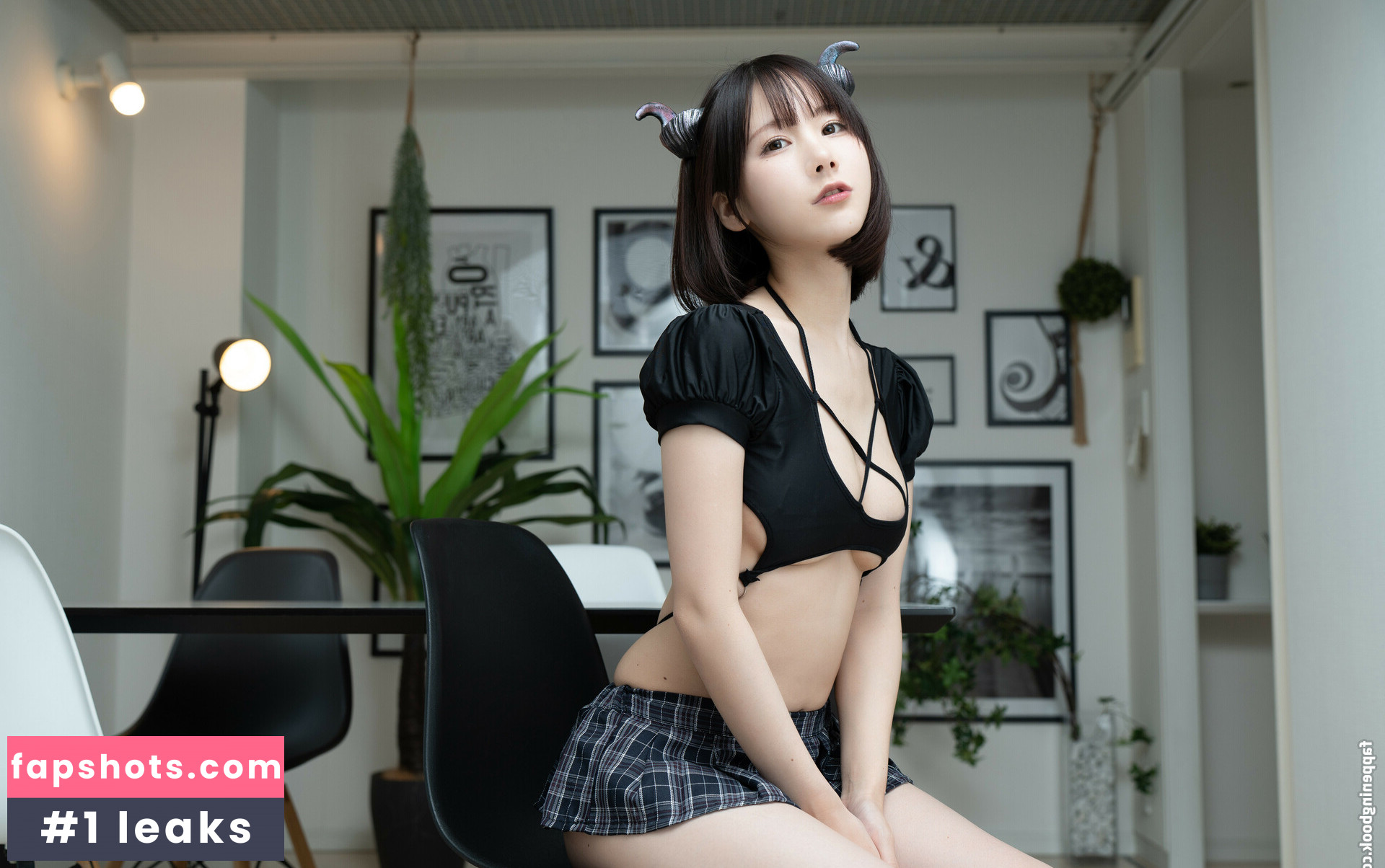 Snexxxxxxx gallery photo #9