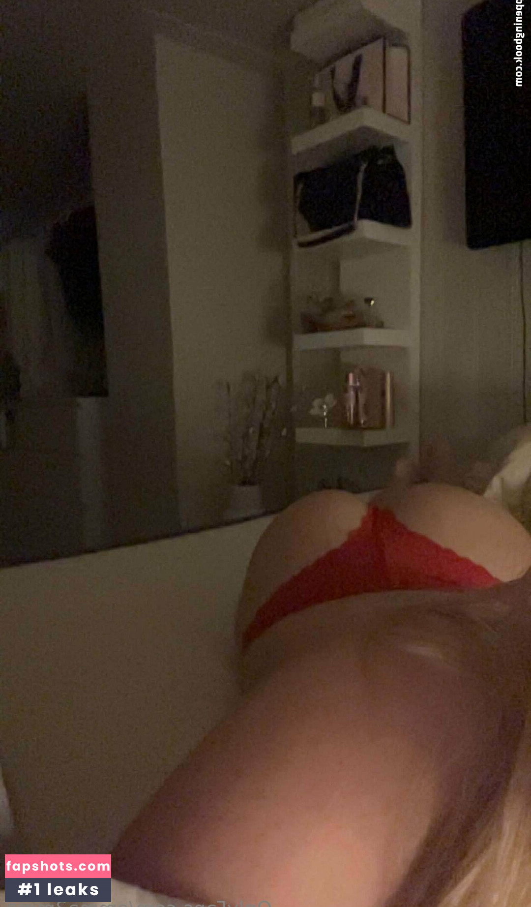 snowbunniie666 gallery photo #3