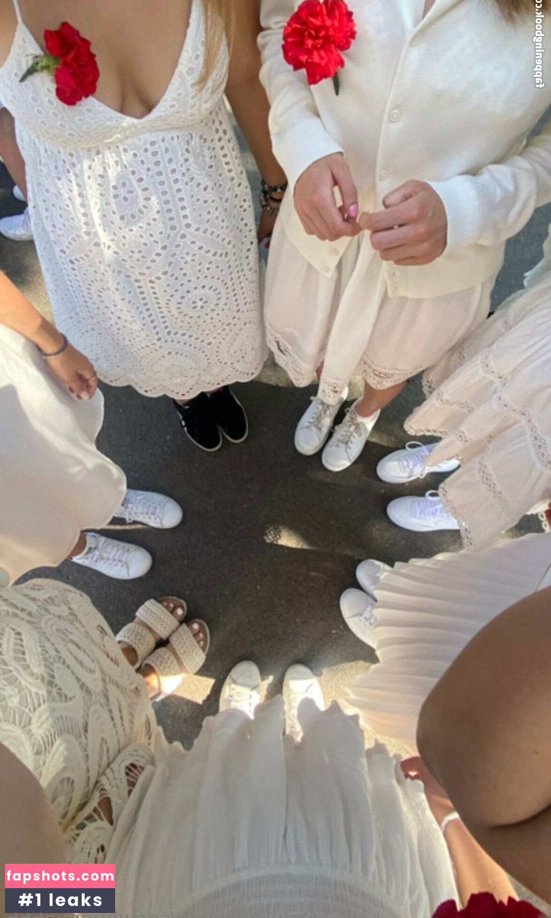 snowbunniie666 gallery photo #9