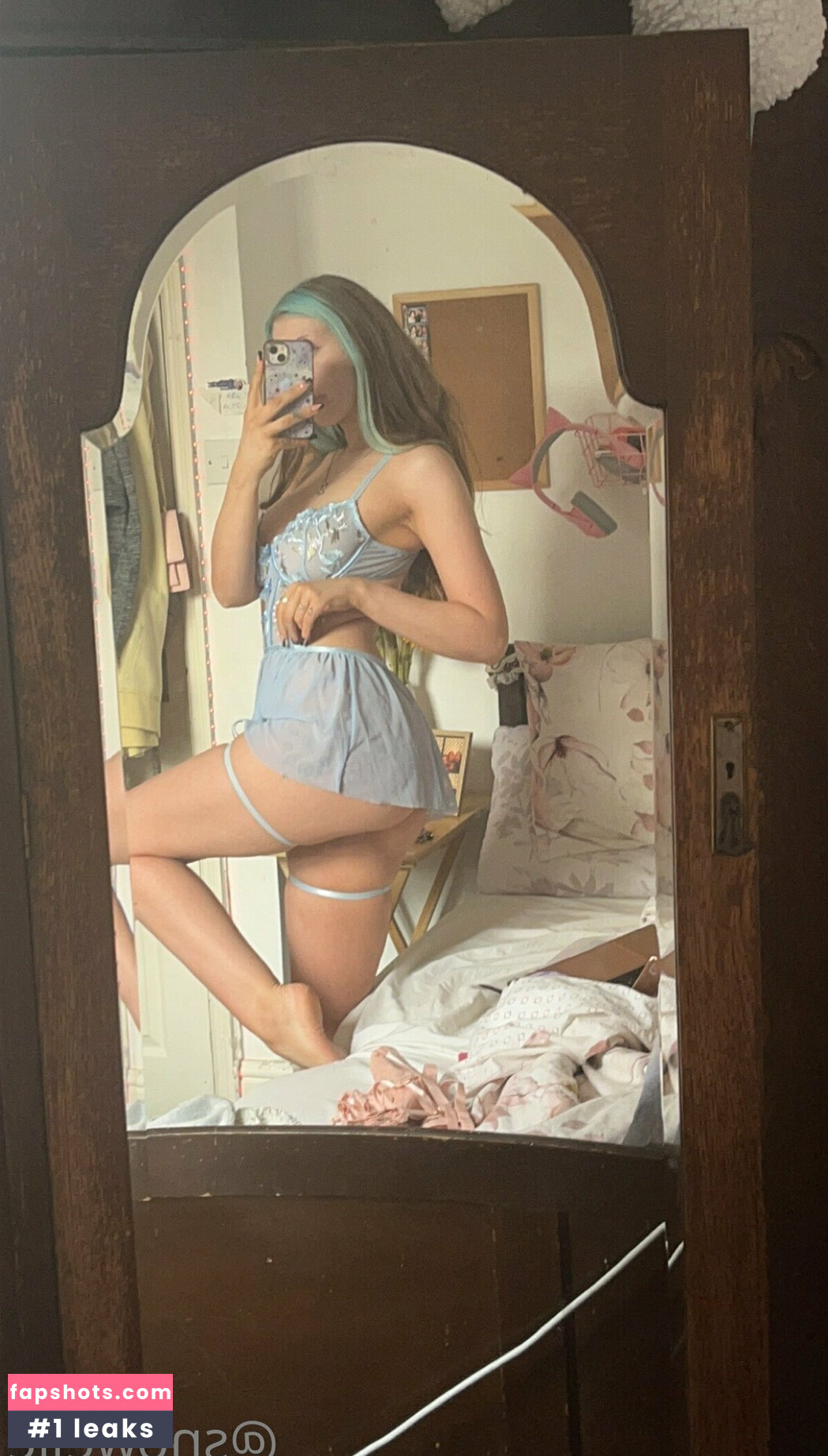 snowelle gallery photo #6