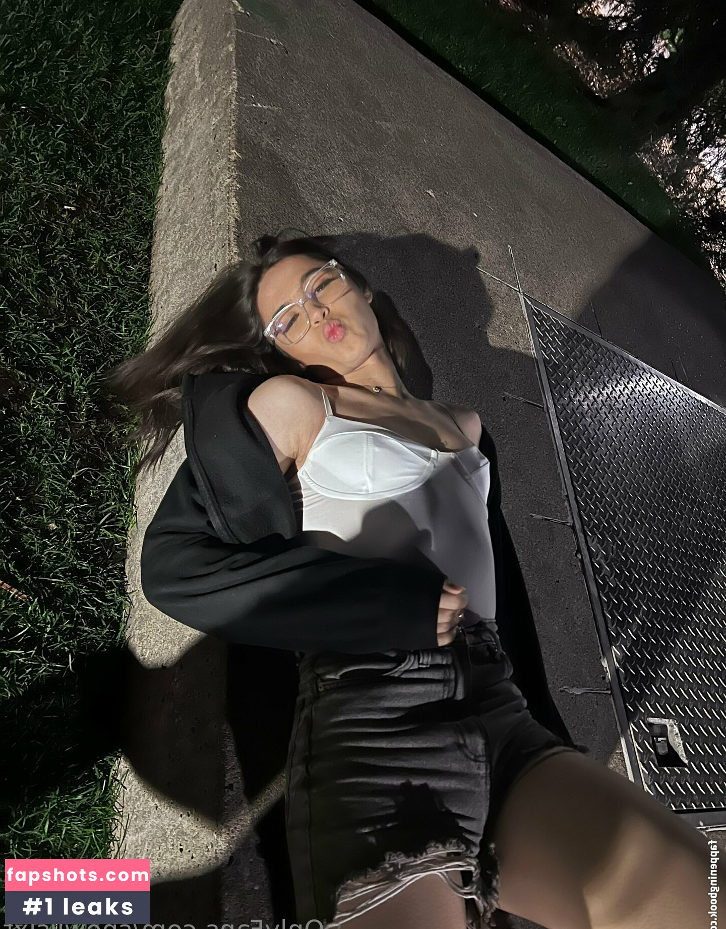 snowiislxt Nude Leaks OnlyFans Photos #21 - LeakJerk