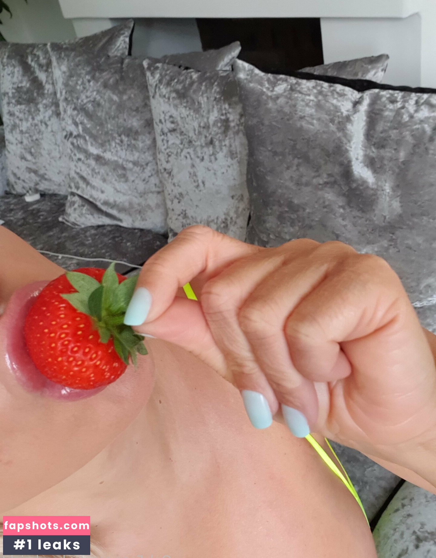 snowknightx gallery photo #8