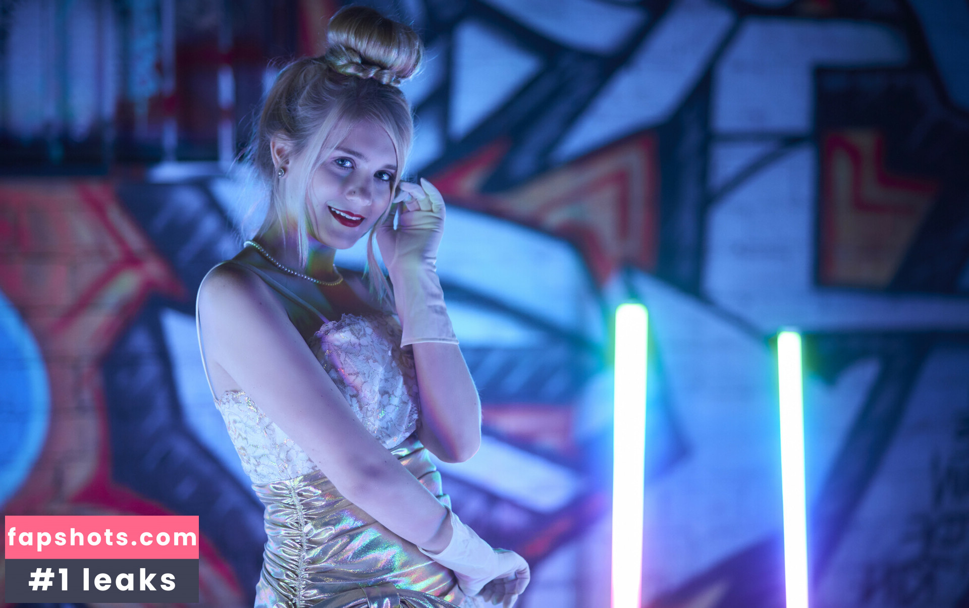 snugzmeow gallery photo #11