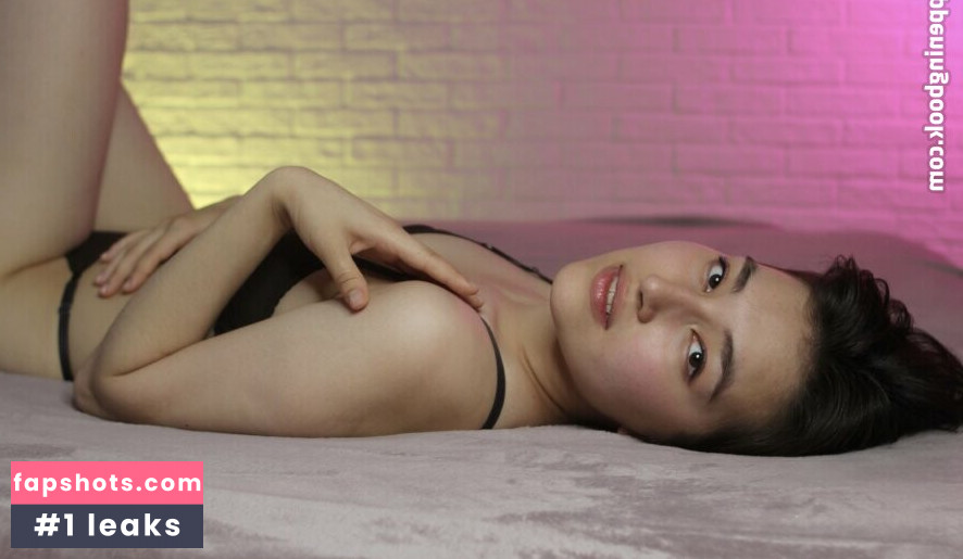 So_audrey gallery photo #2