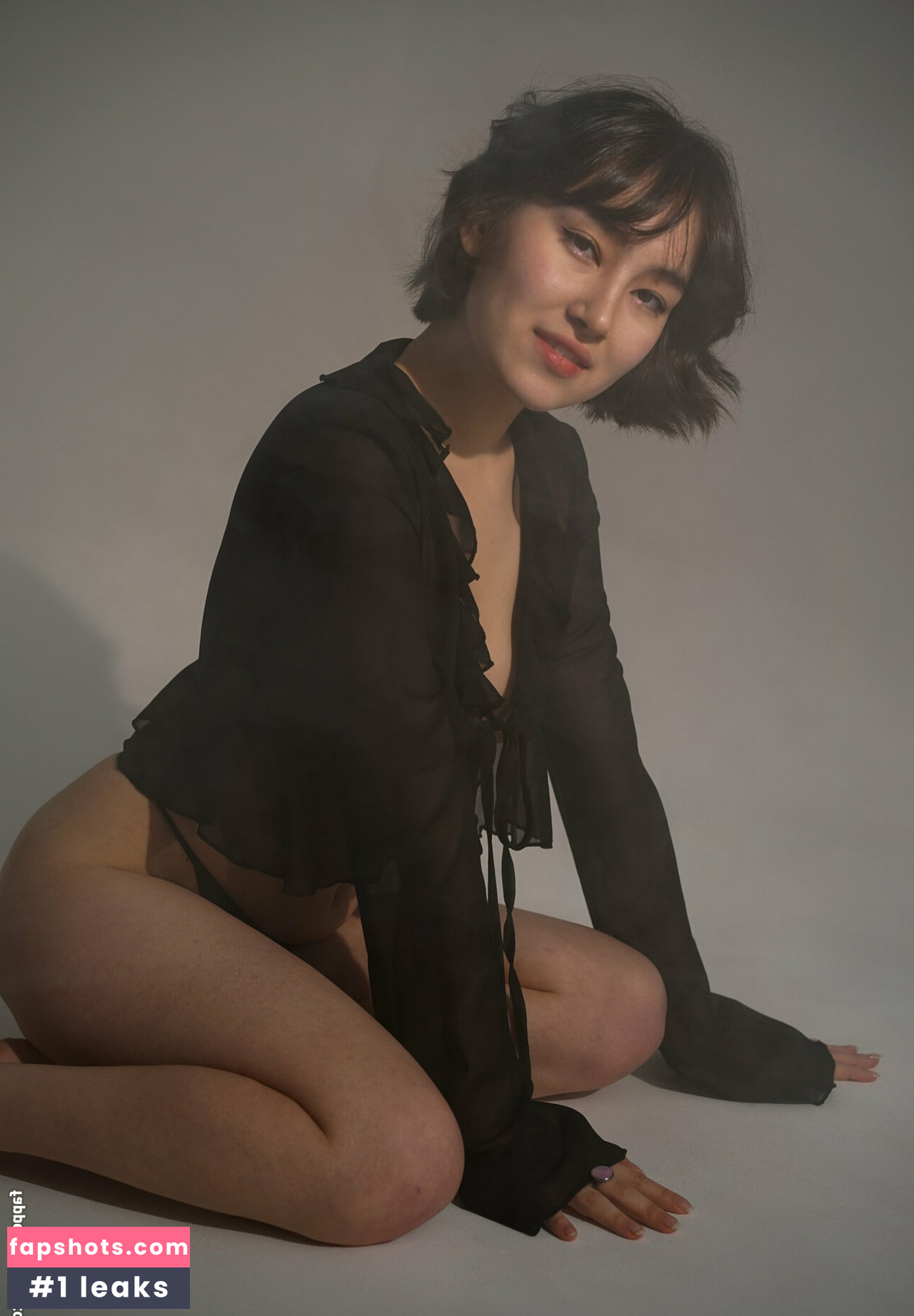 So_audrey gallery photo #7