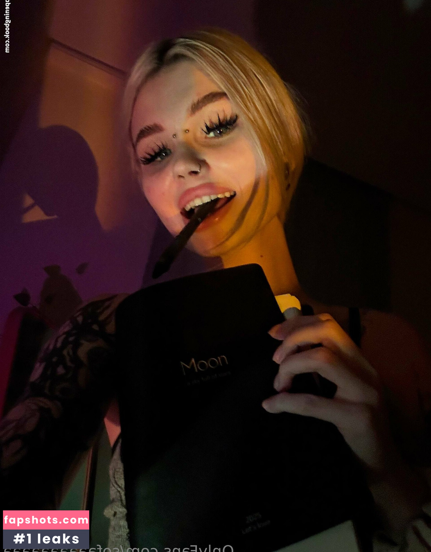 sofaaaaaaaaaa gallery photo #30