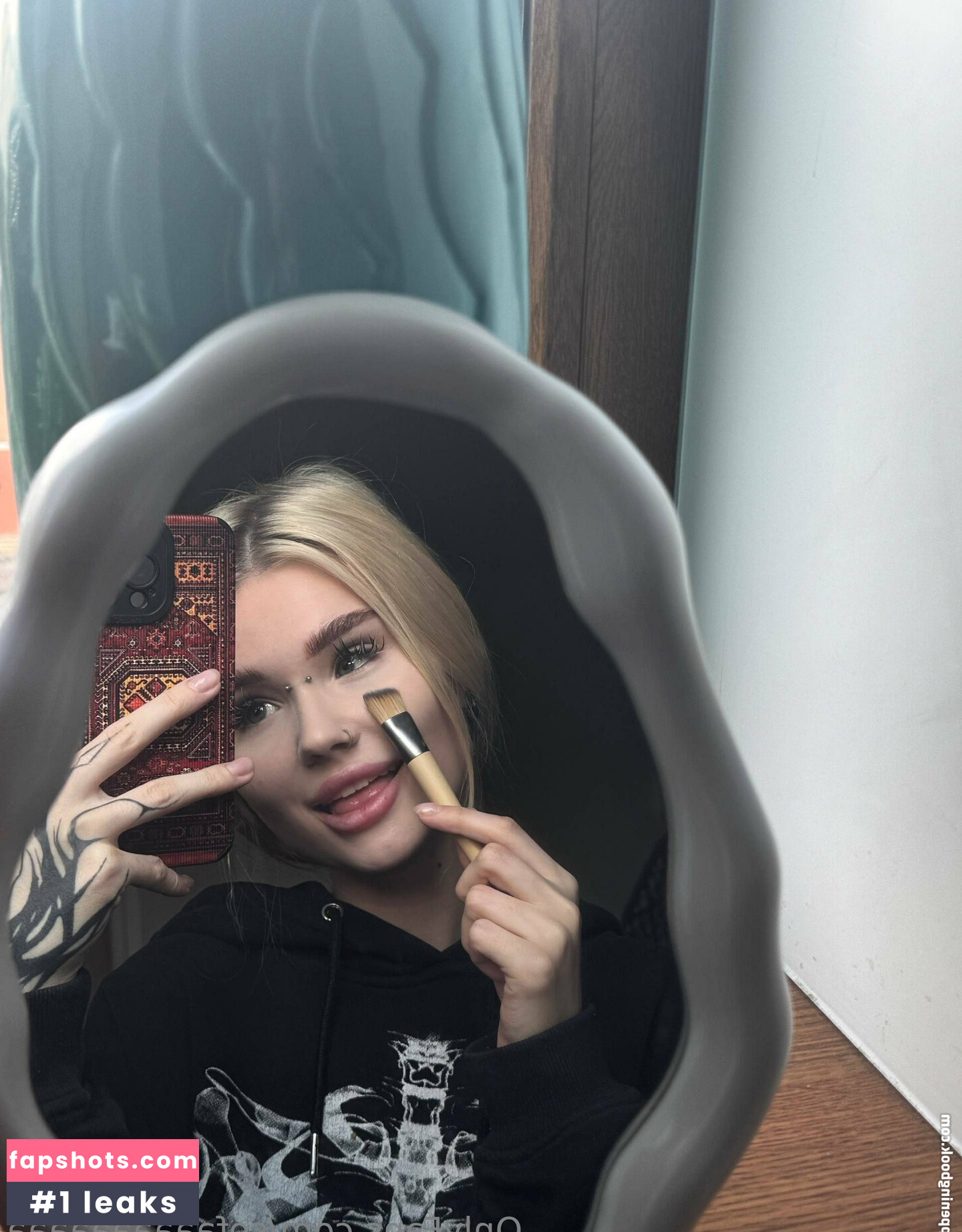 sofaaaaaaaaaa gallery photo #39