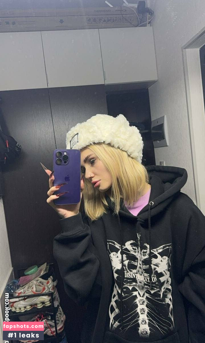 sofaaaaaaaaaa gallery photo #62