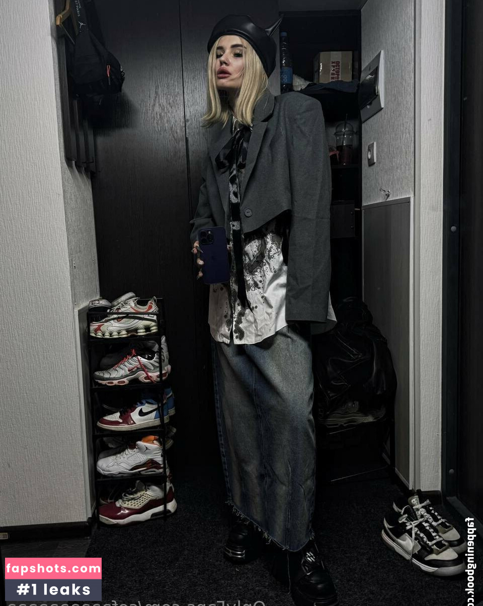 sofaaaaaaaaaa gallery photo #65