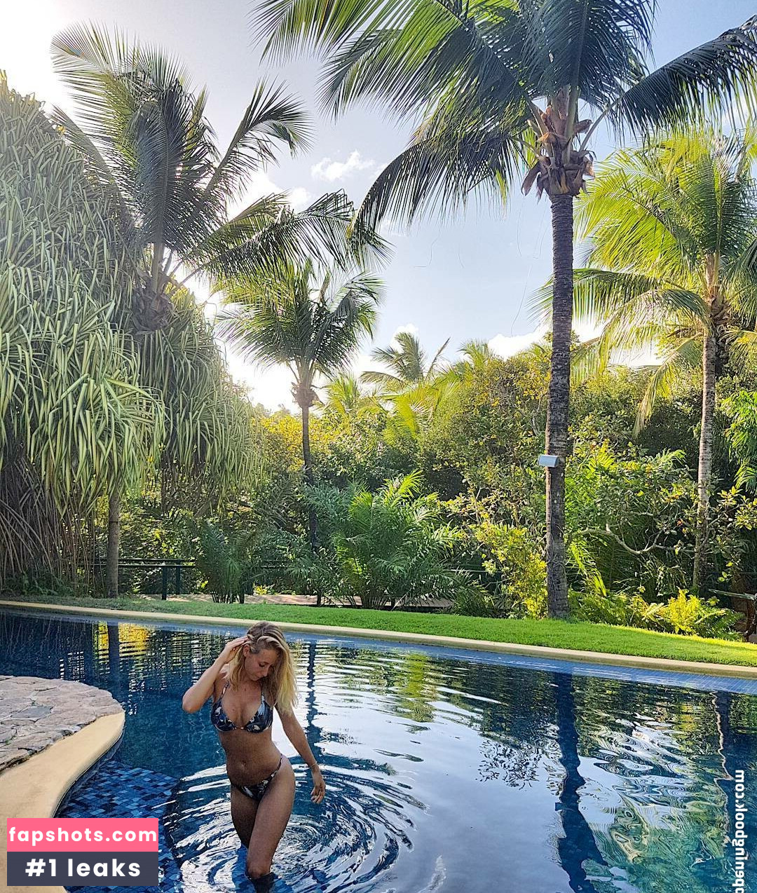 Sofia Arruda gallery photo #14