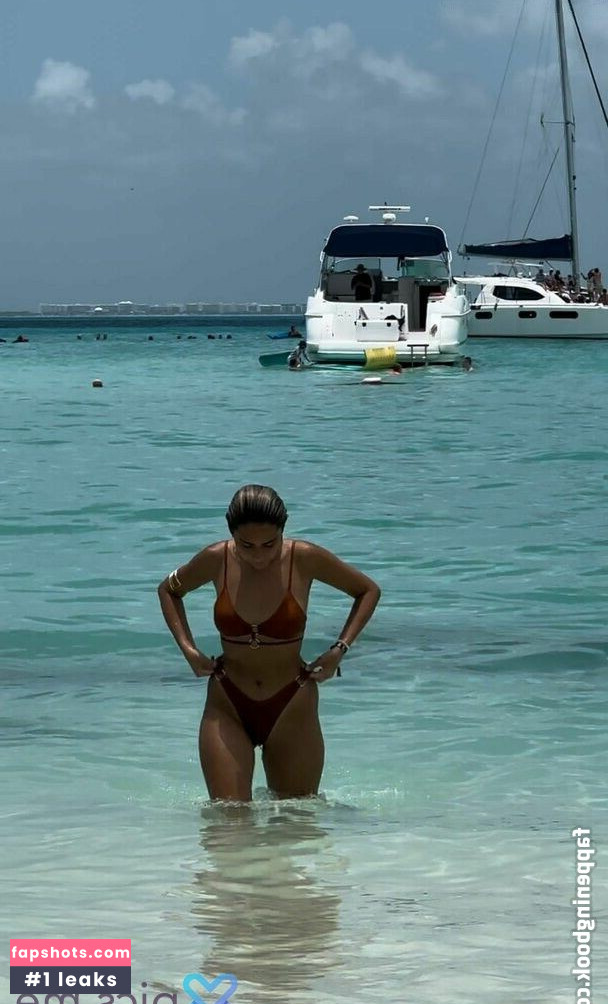 Sofia Barbosa gallery photo #9